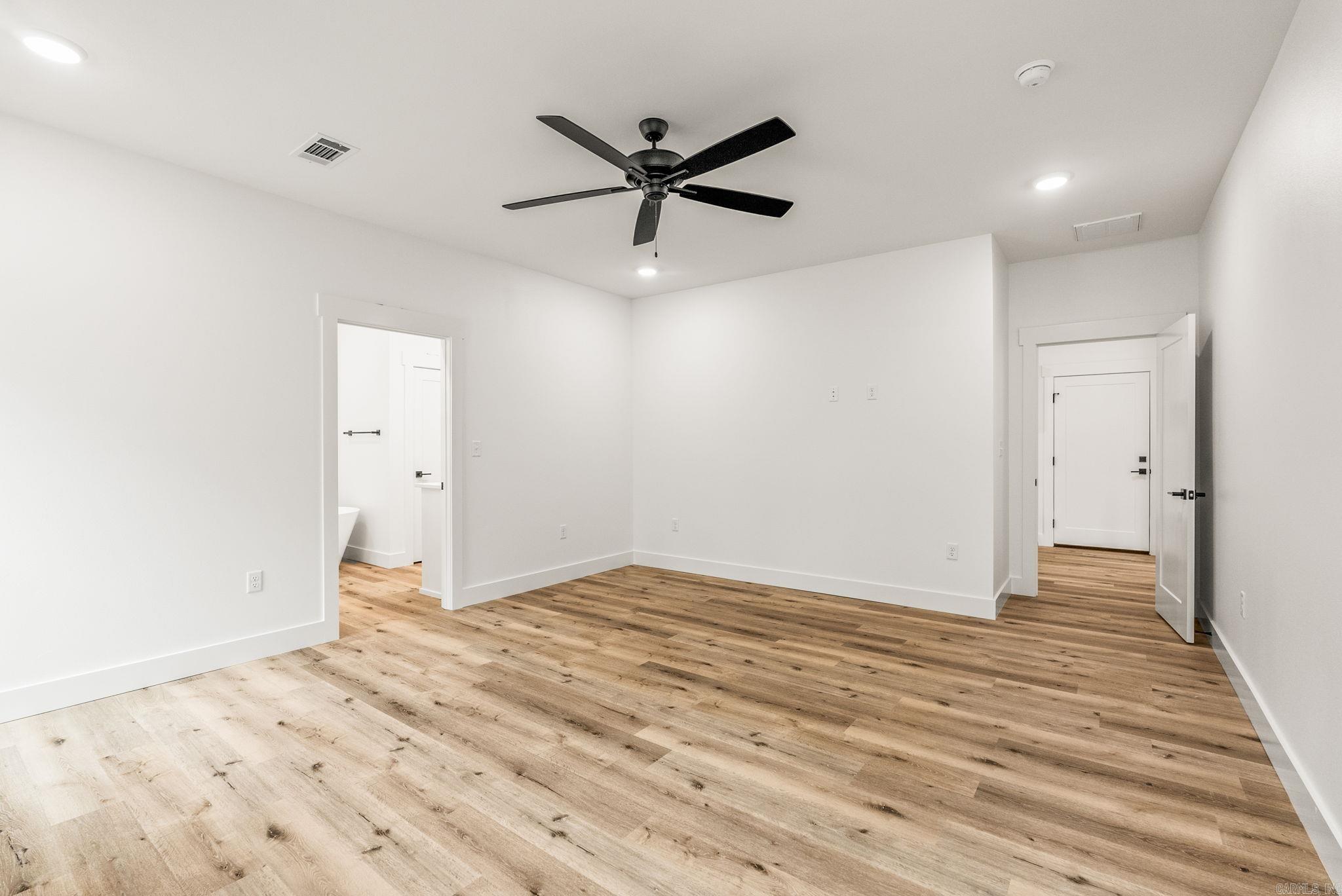 COYOTE RIDGE - Residential