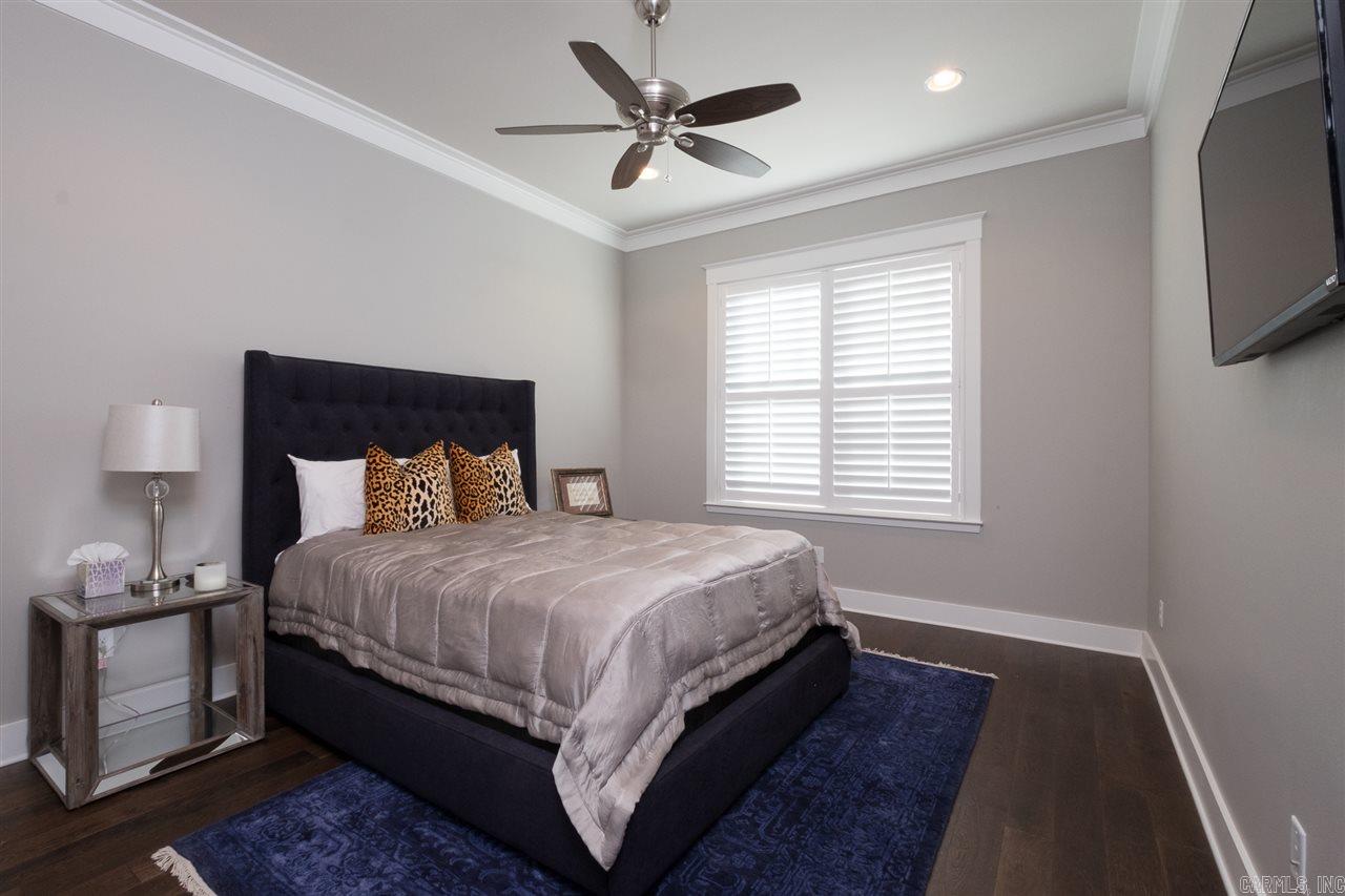 WOODLANDS EDGE - Residential