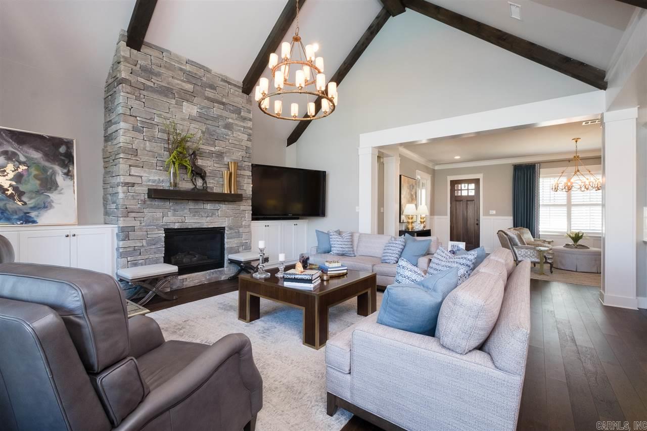 WOODLANDS EDGE - Residential