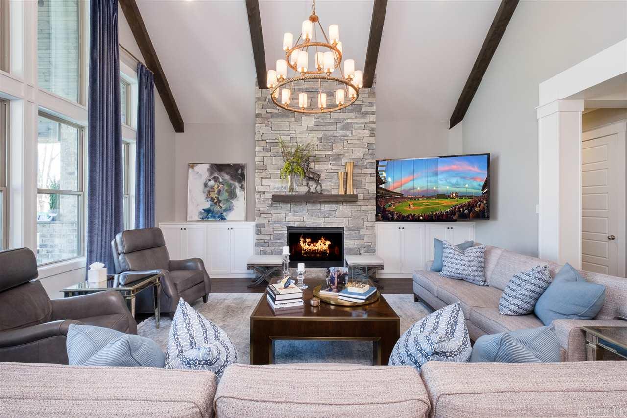 WOODLANDS EDGE - Residential