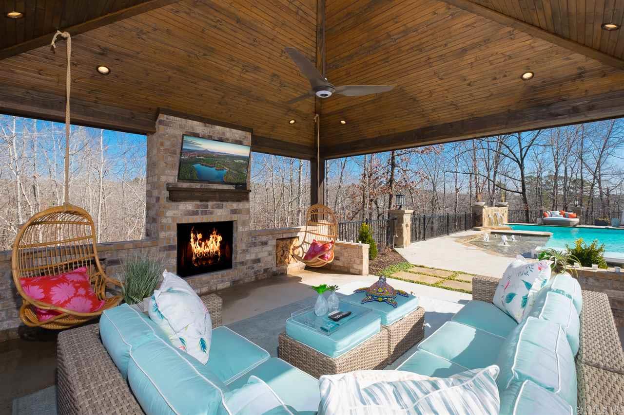 WOODLANDS EDGE - Residential