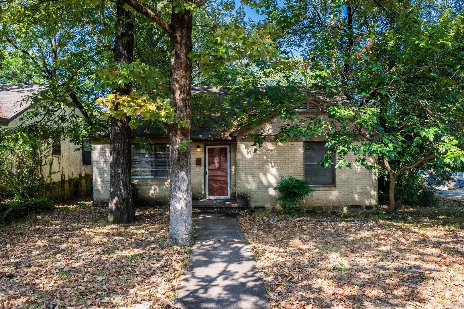 OAK FOREST GARDENS - Residential