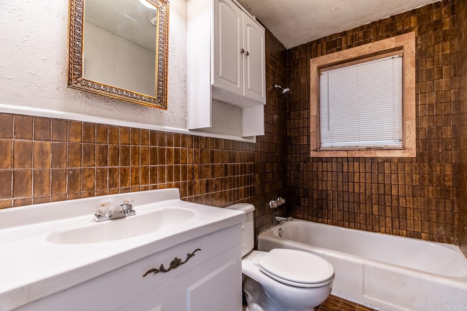 OAK FOREST GARDENS - Residential