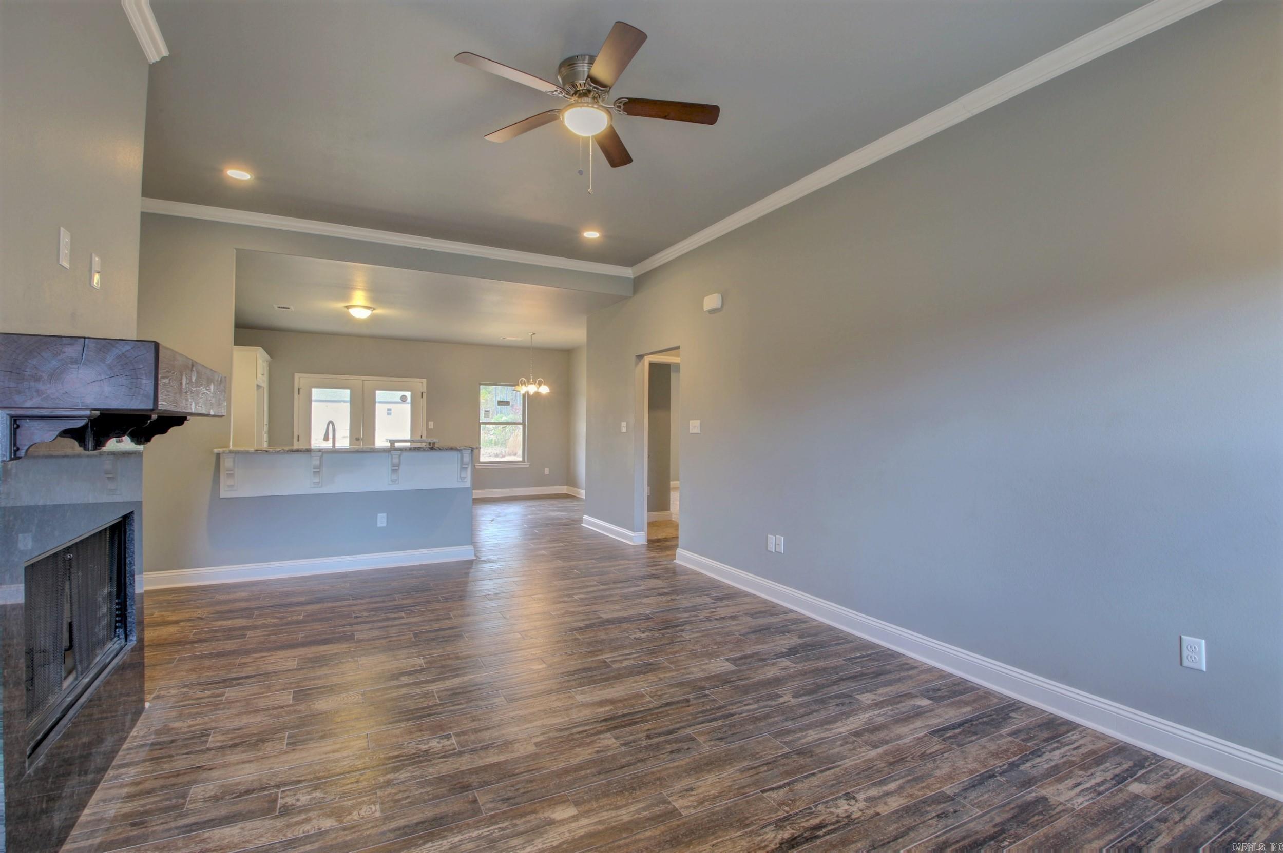 Springtree Villiage - Land