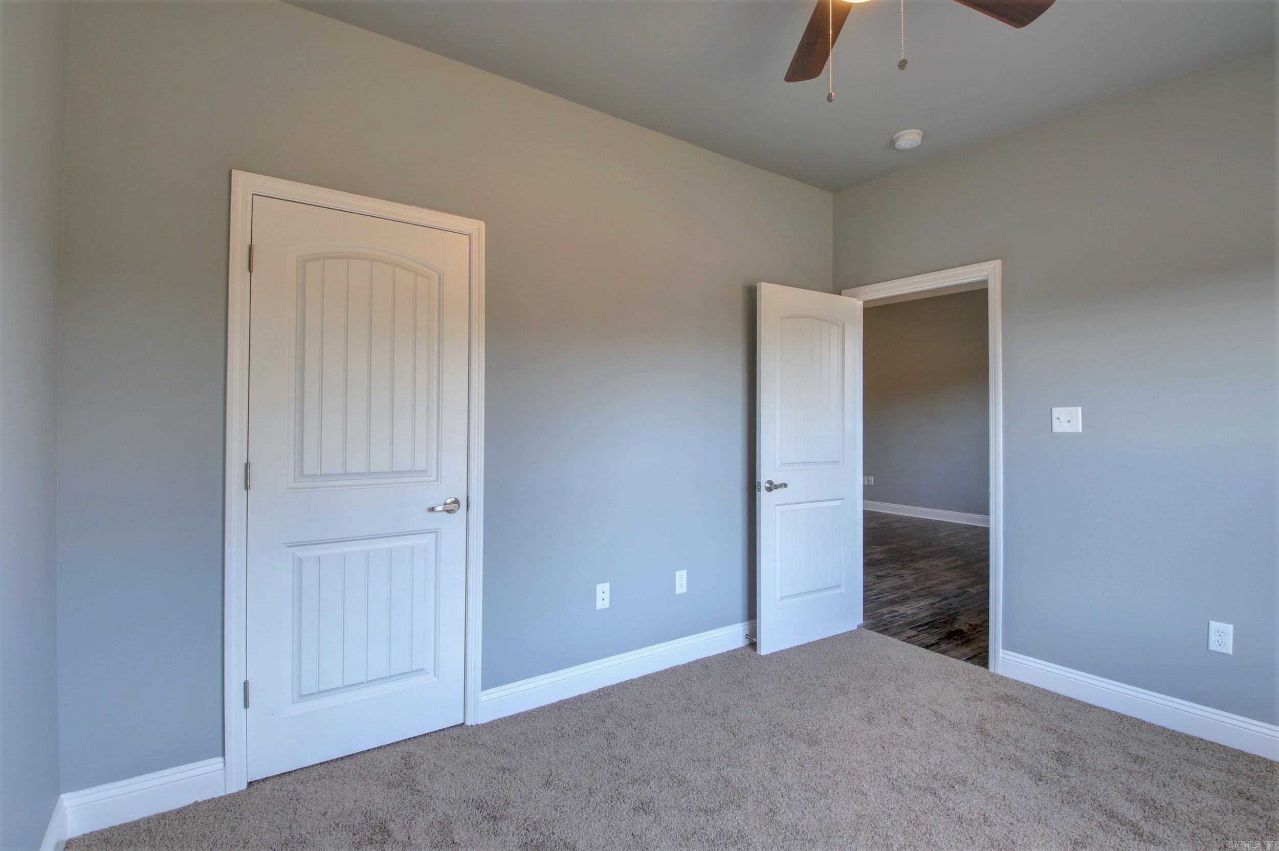 Springtree Villiage - Land