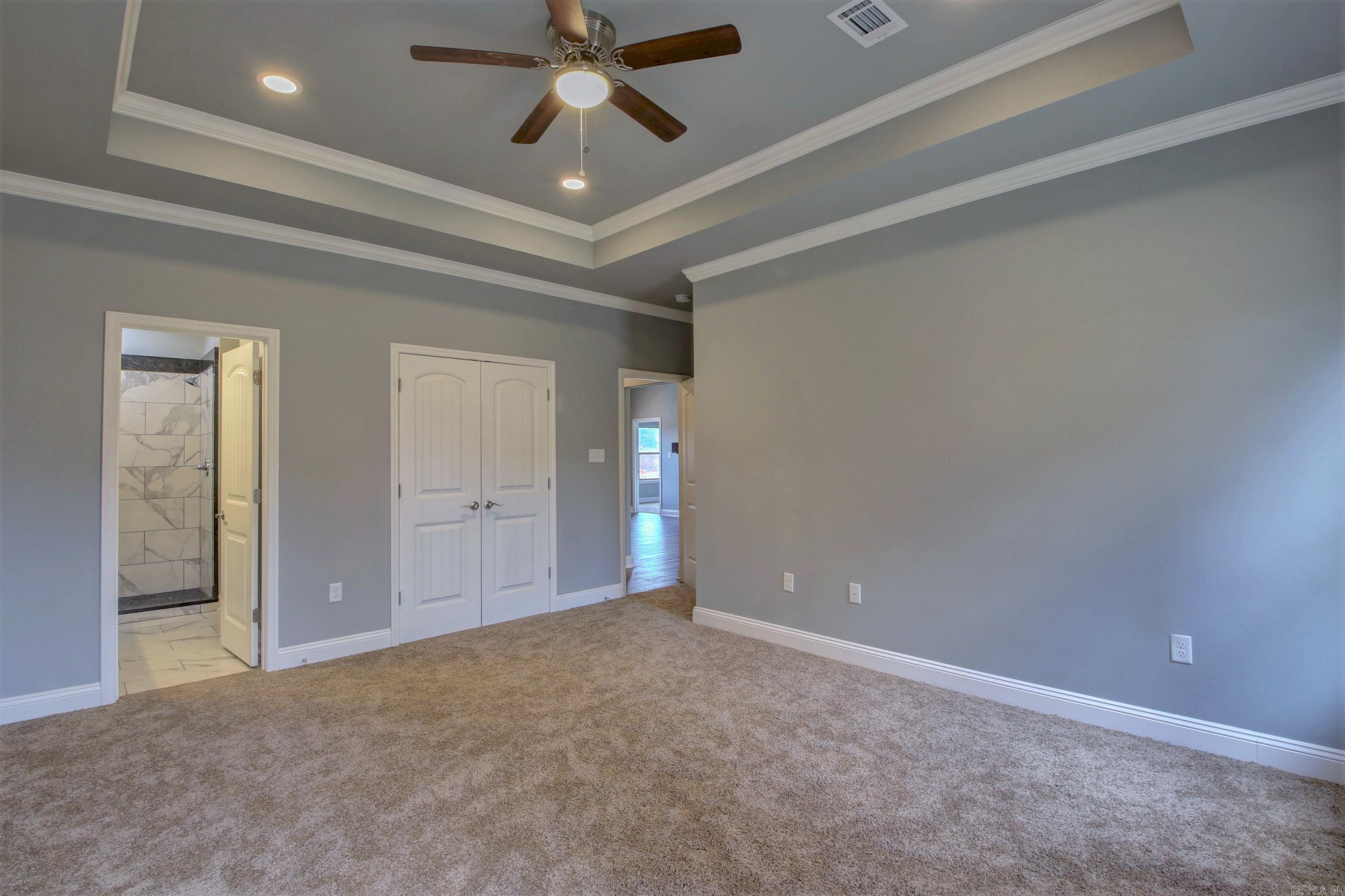 Springtree Villiage - Land