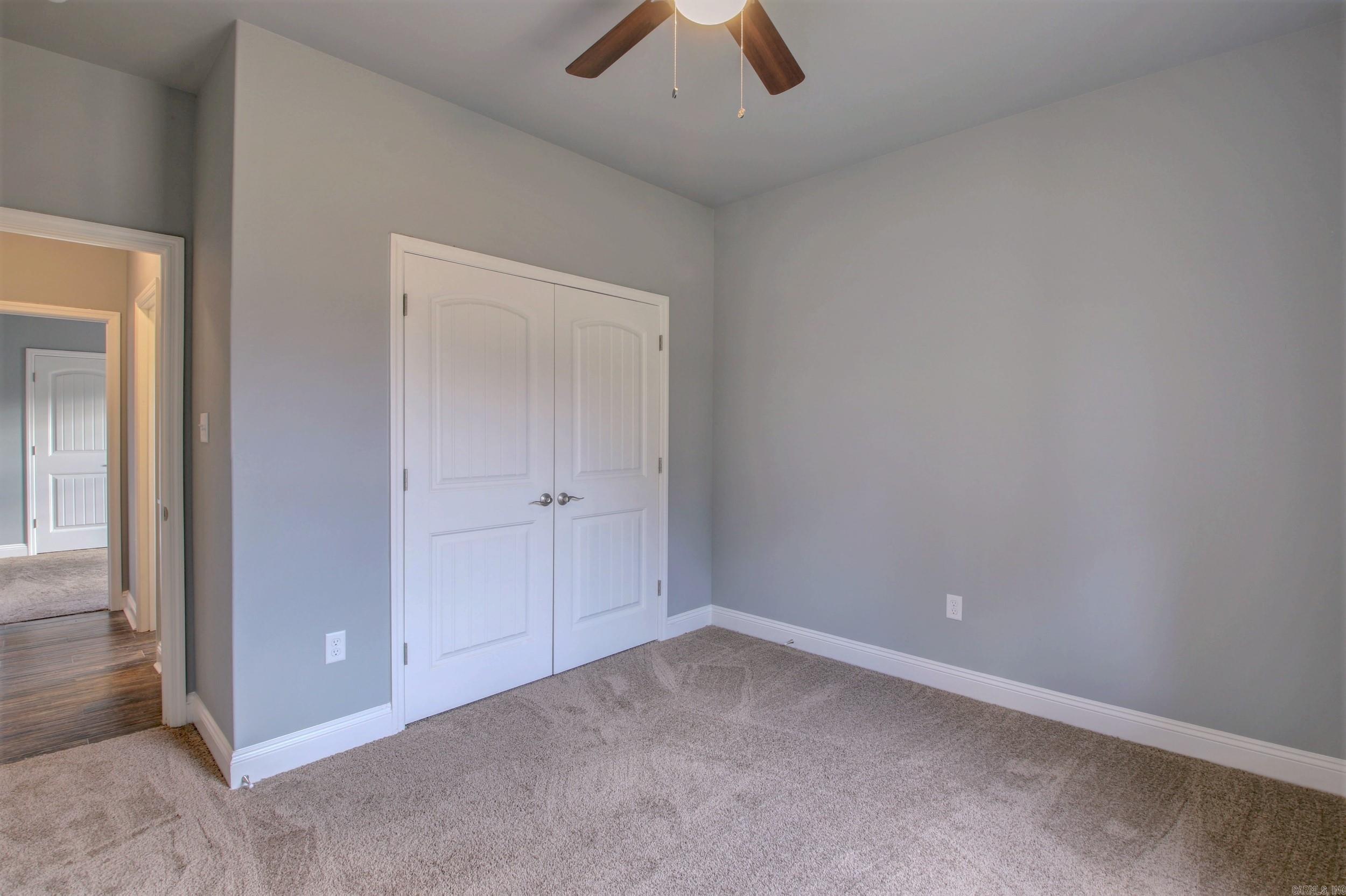 Springtree Villiage - Land