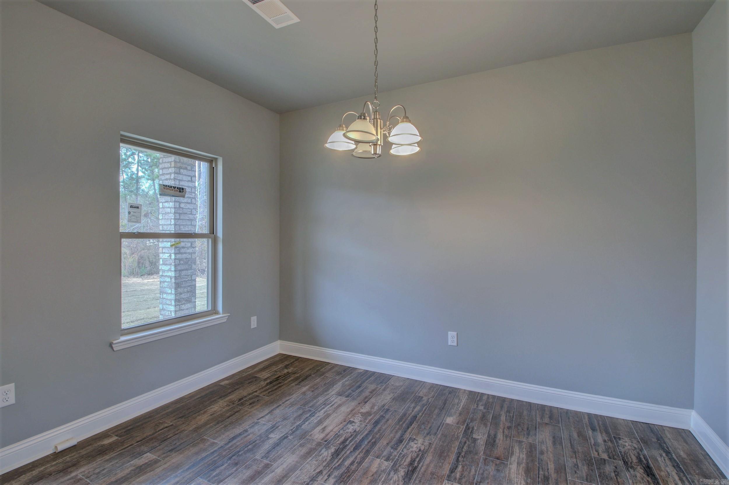 Springtree Villiage - Land