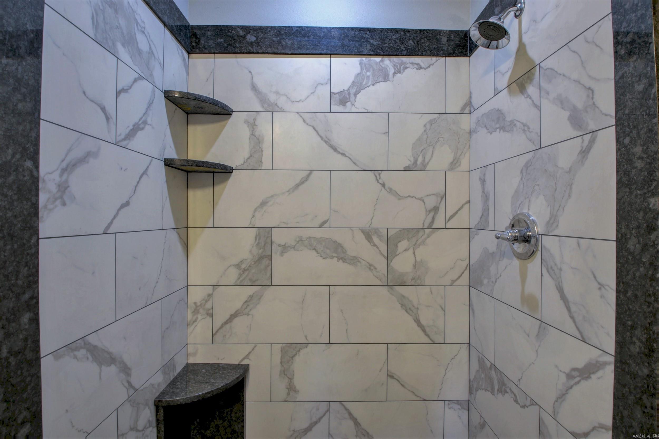 Springtree Villiage - Land