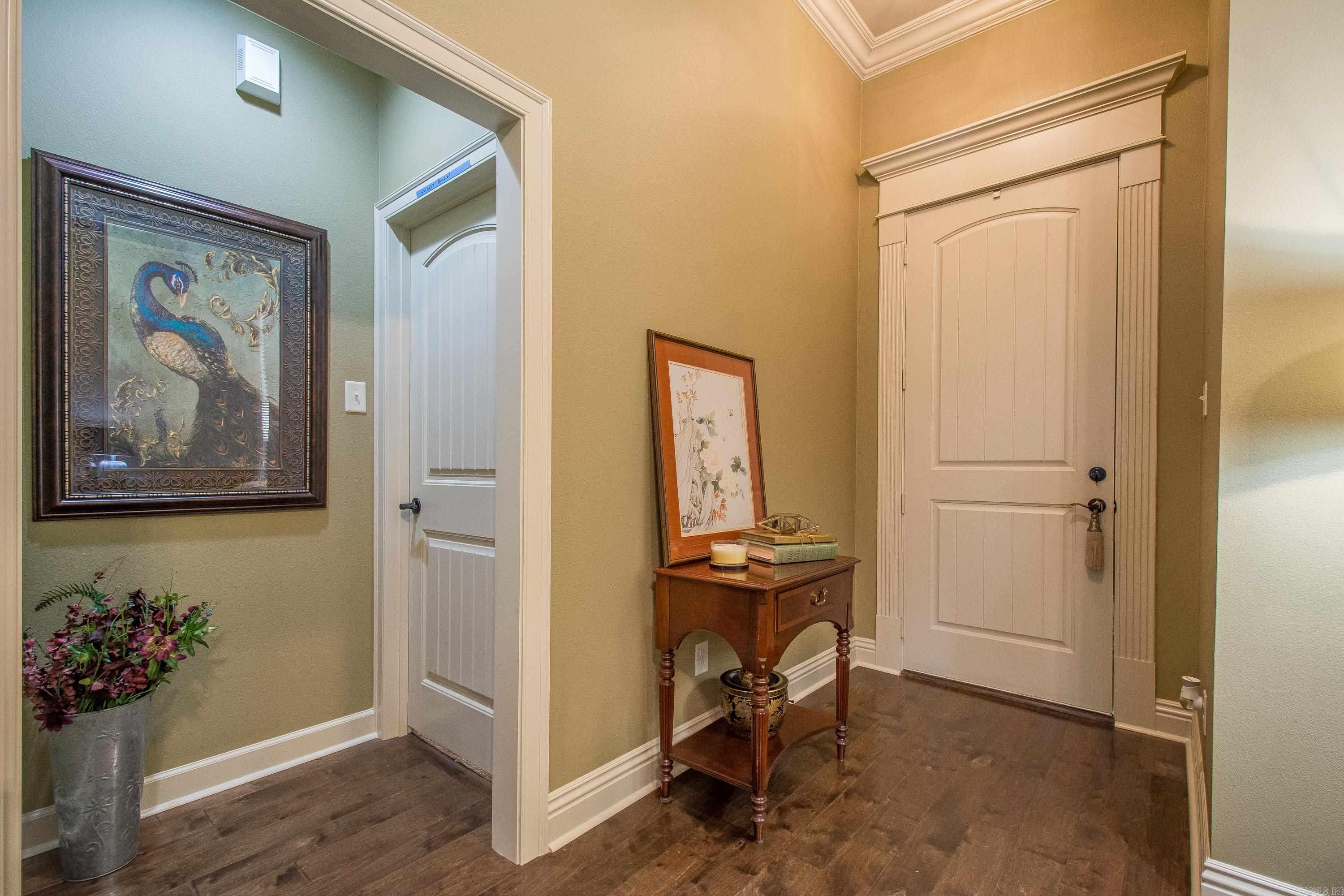 BENTLEY COURT - Residential