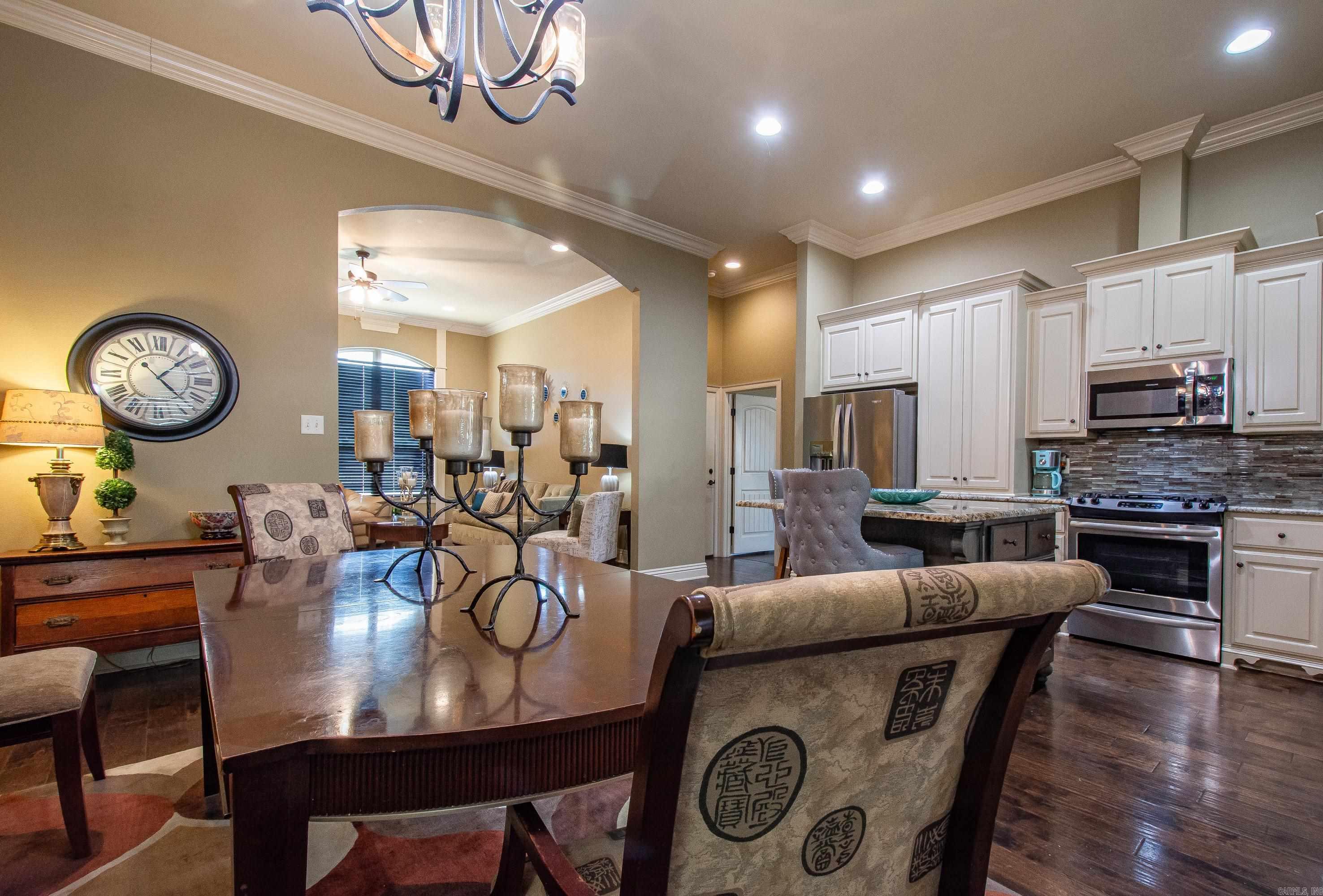 BENTLEY COURT - Residential