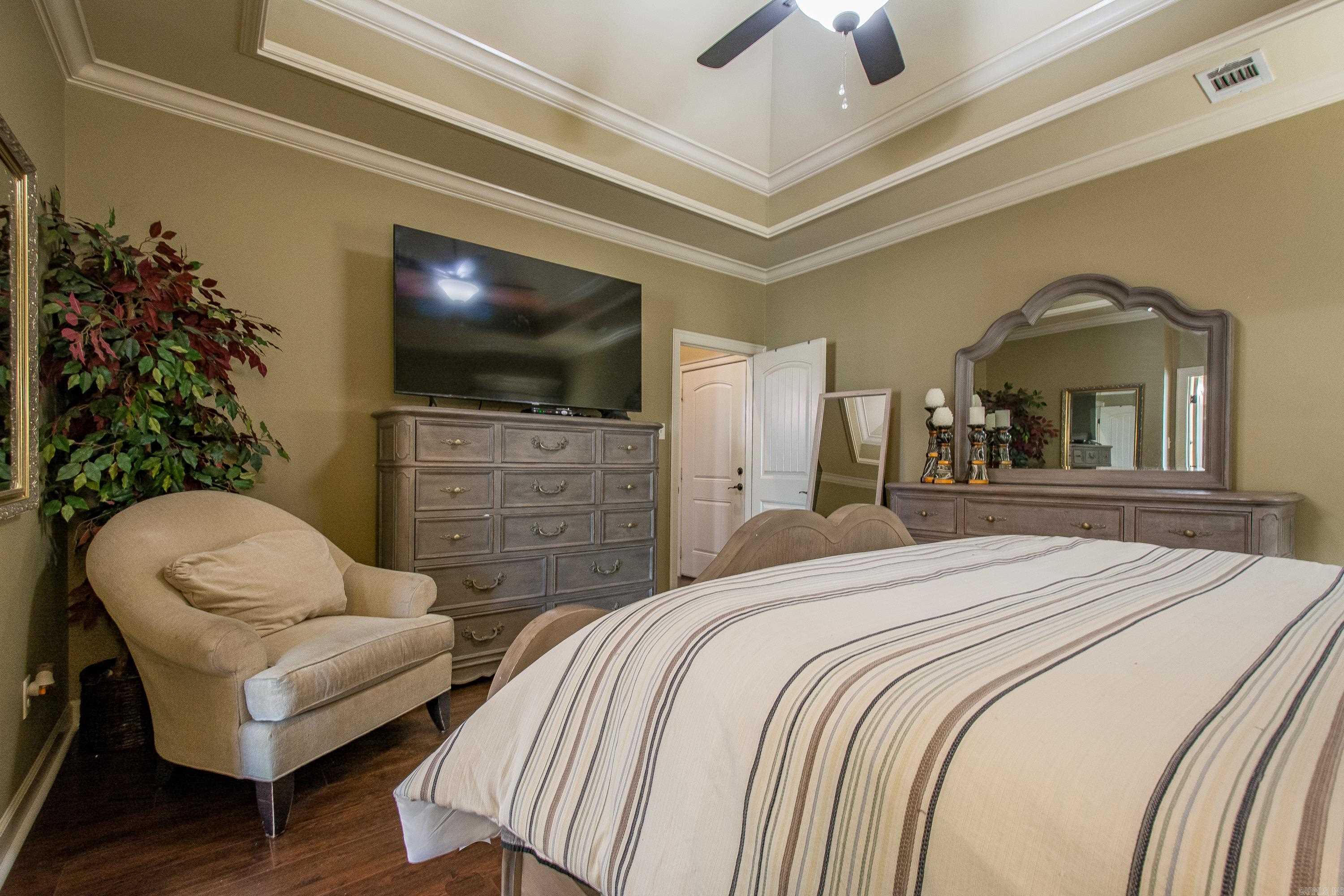 BENTLEY COURT - Residential