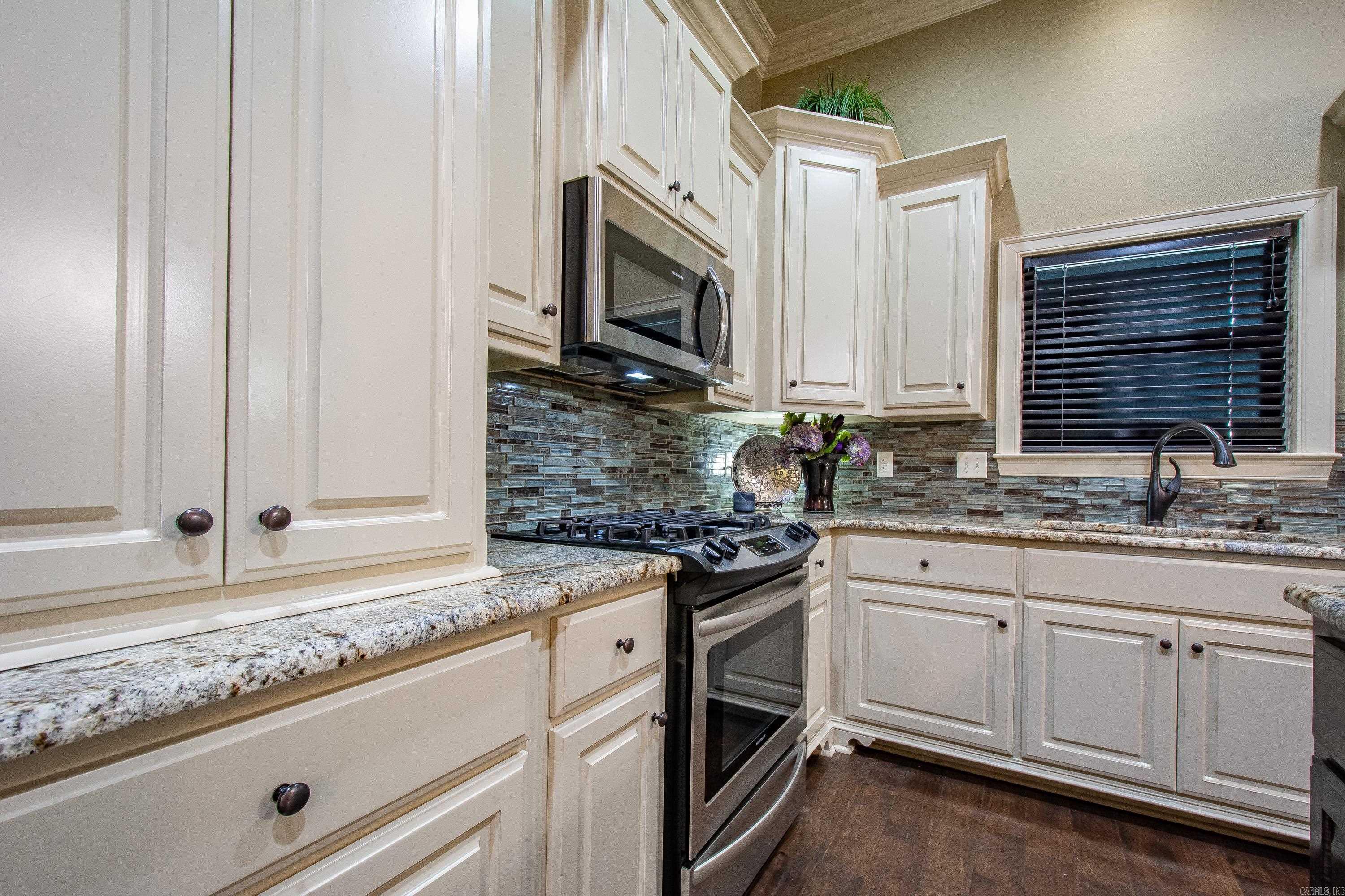 BENTLEY COURT - Residential