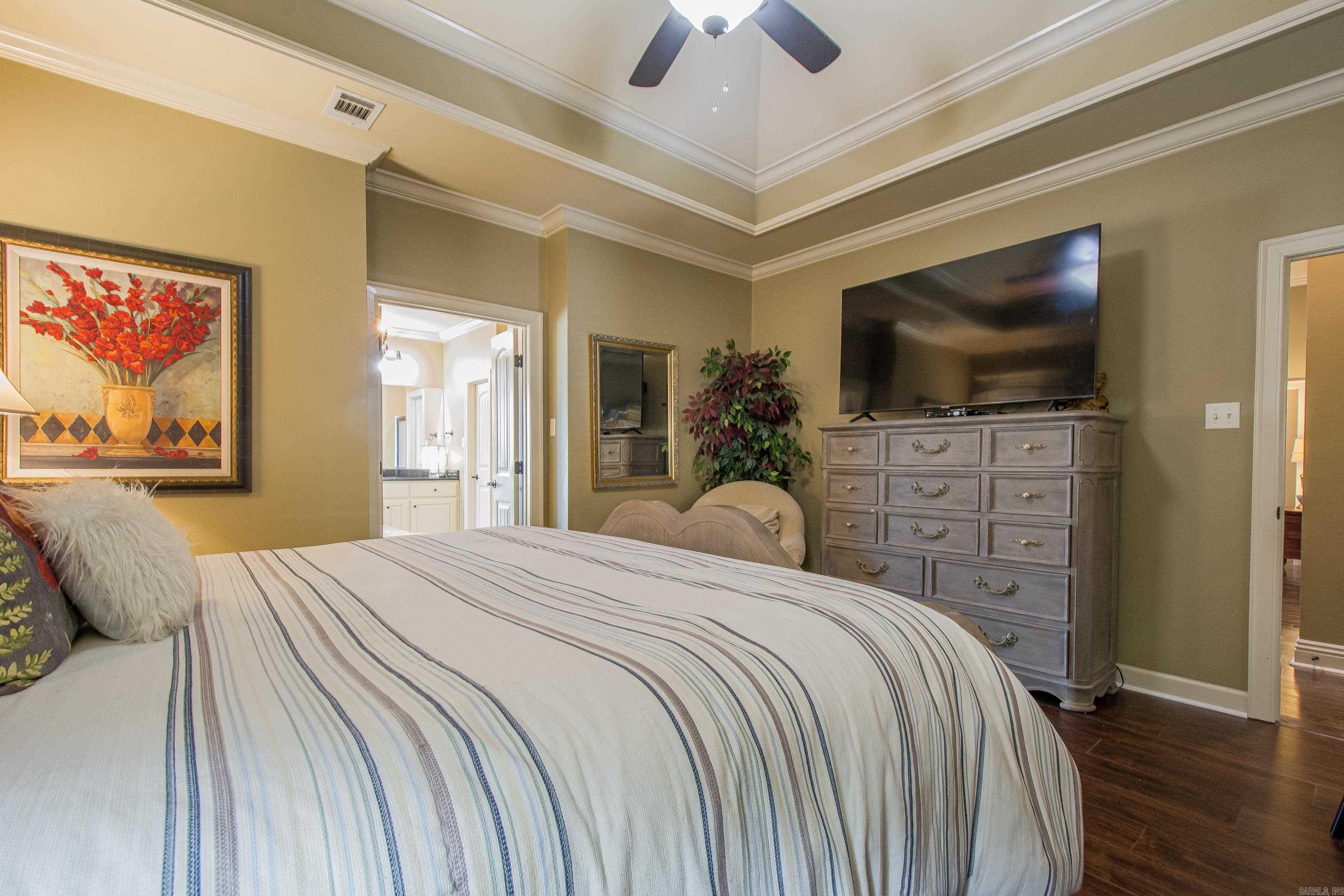 BENTLEY COURT - Residential