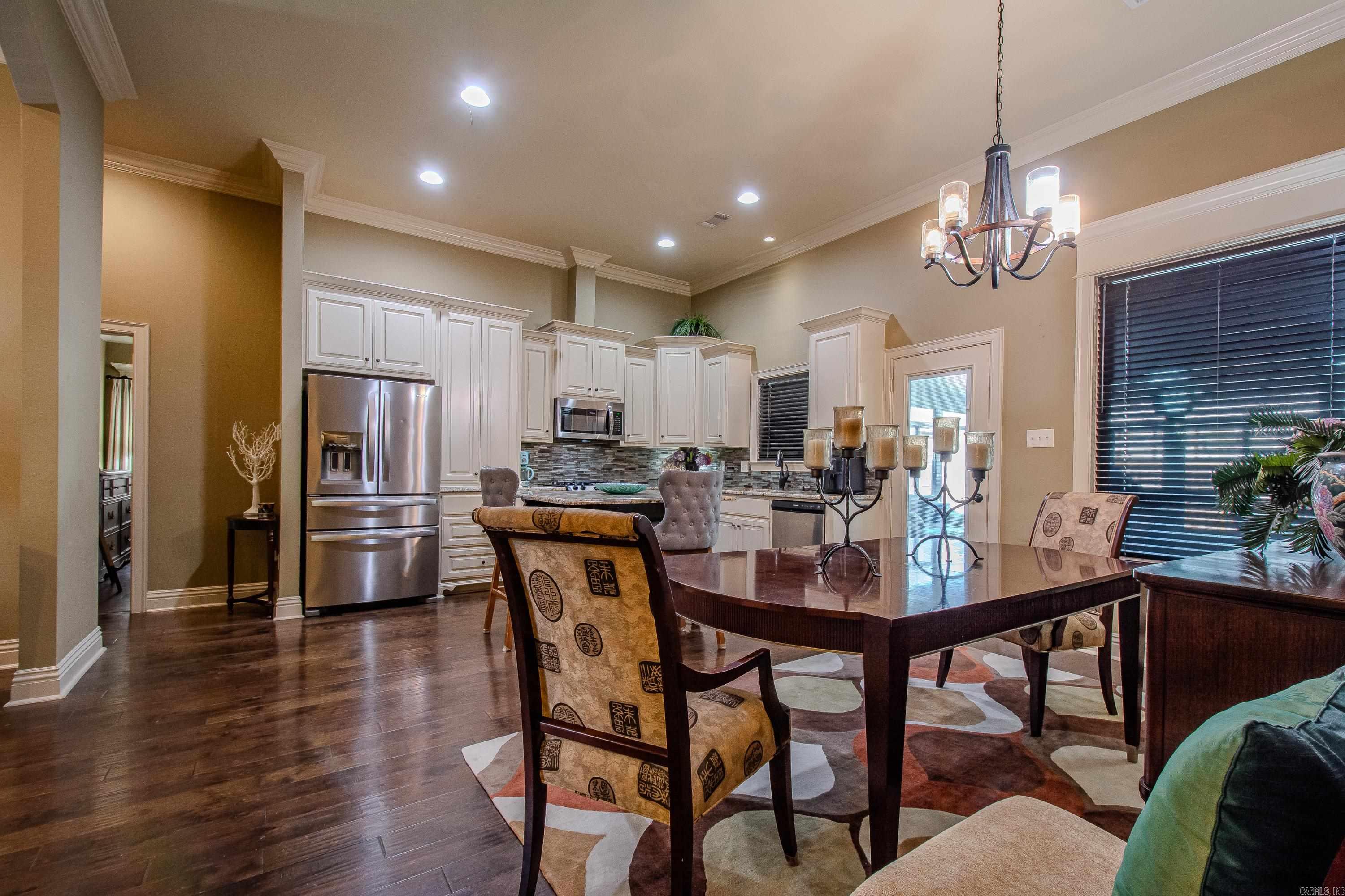 BENTLEY COURT - Residential