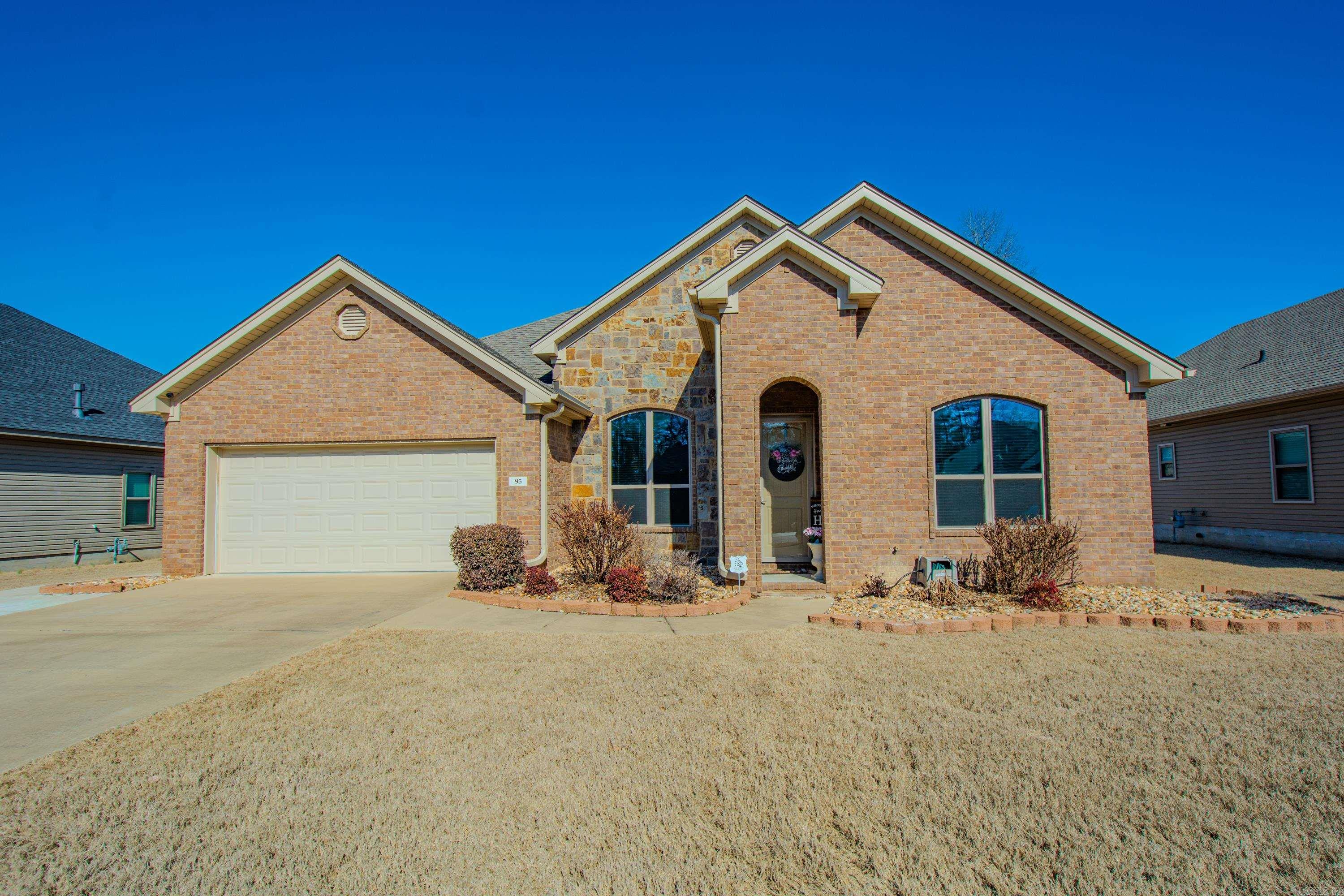 BENTLEY COURT - Residential