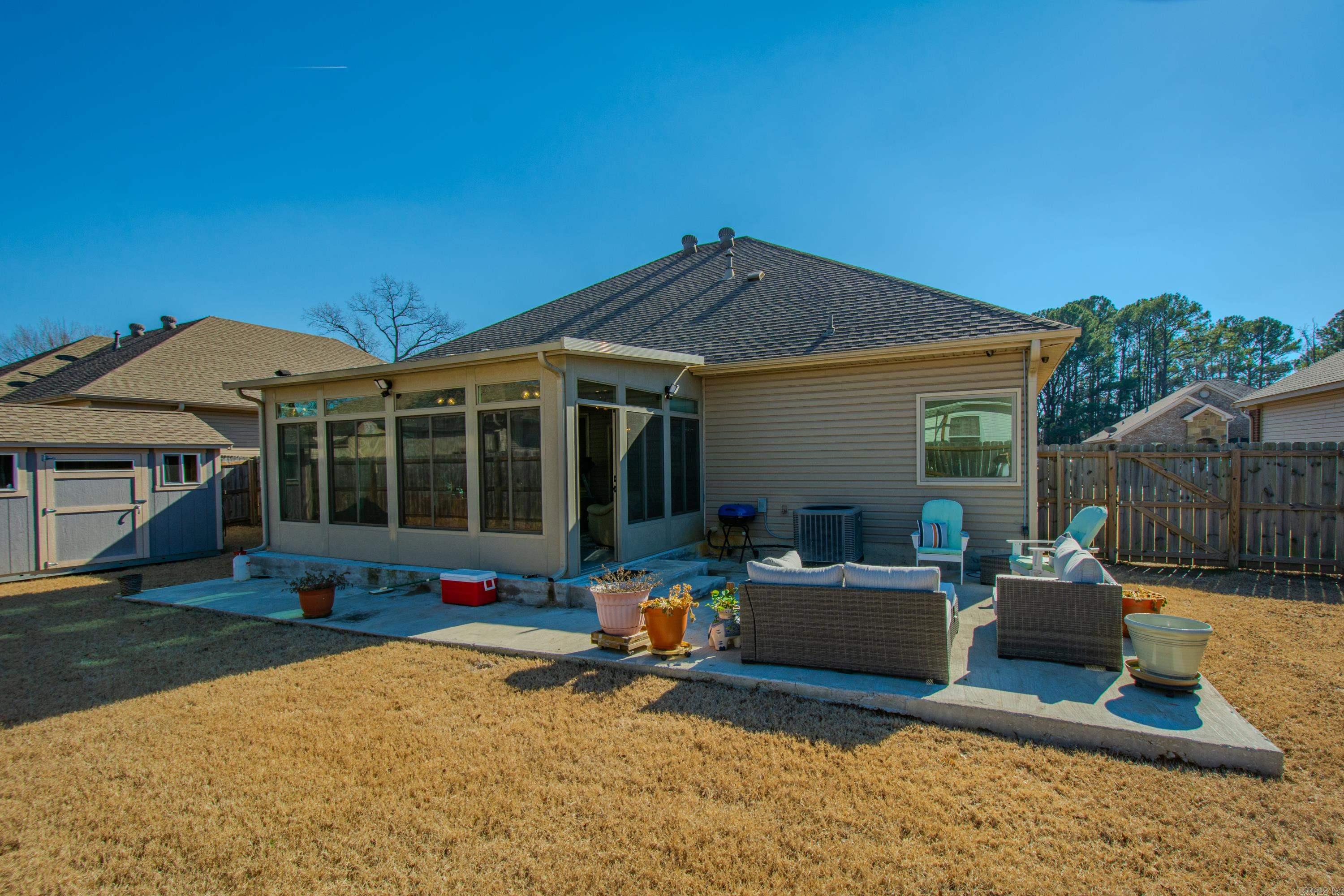 BENTLEY COURT - Residential