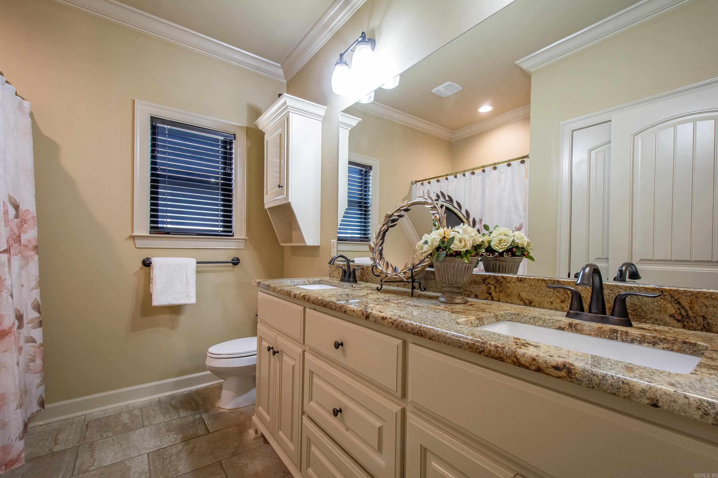 BENTLEY COURT - Residential