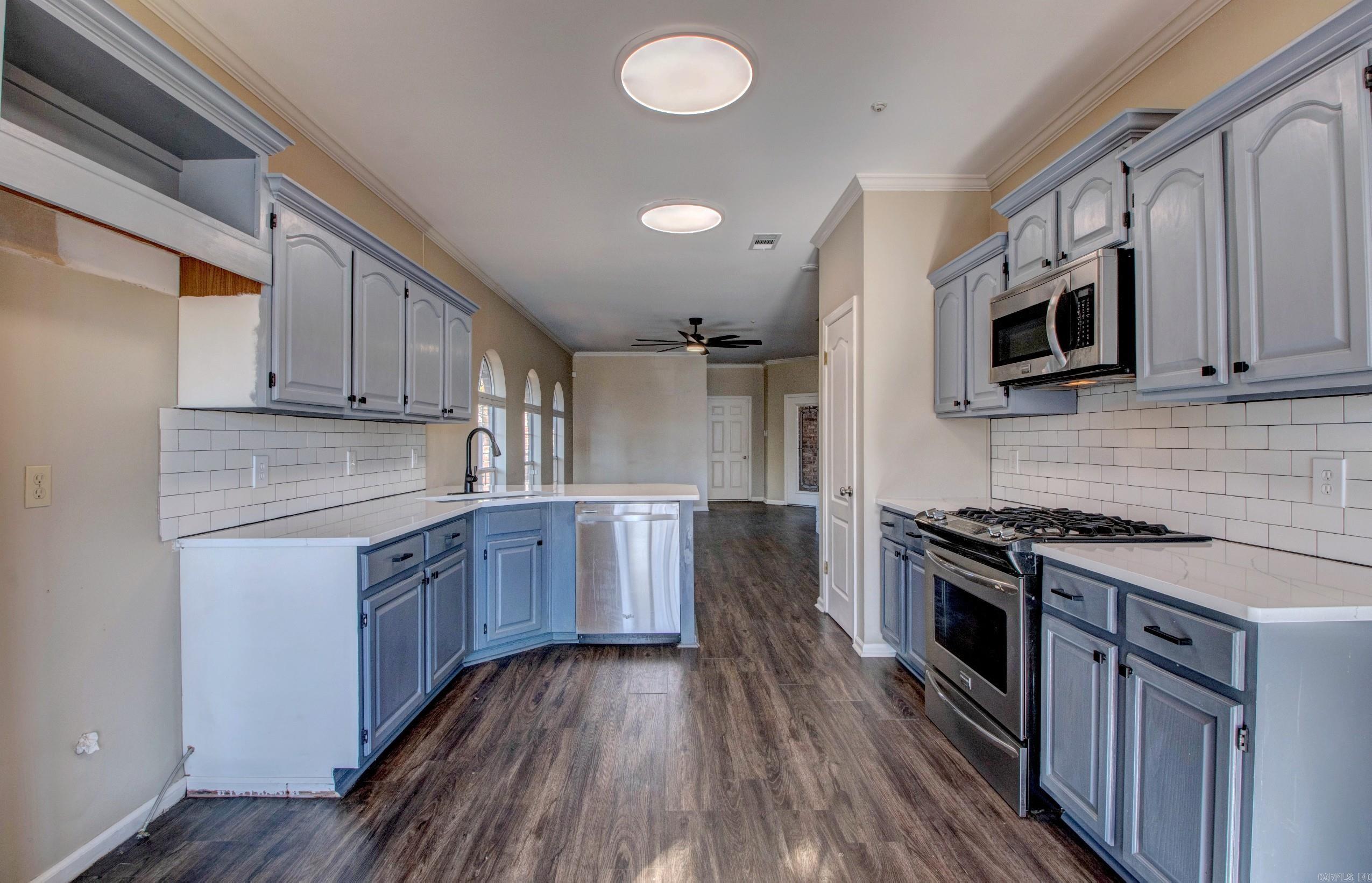 RAINWOOD COVE - Residential