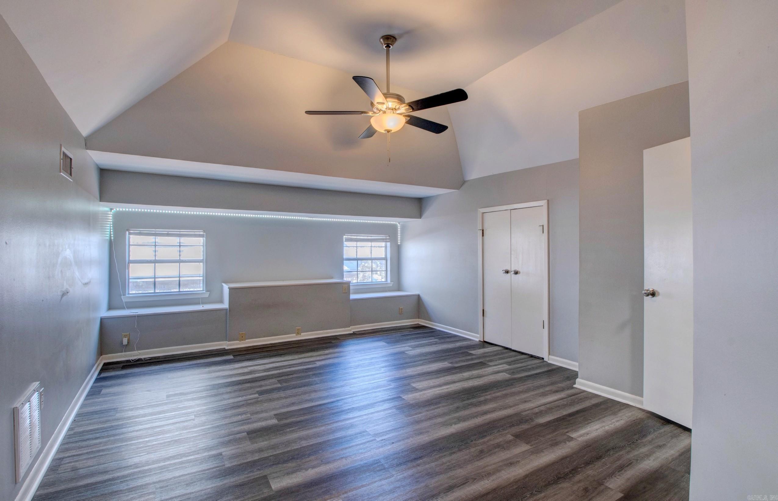 RAINWOOD COVE - Residential