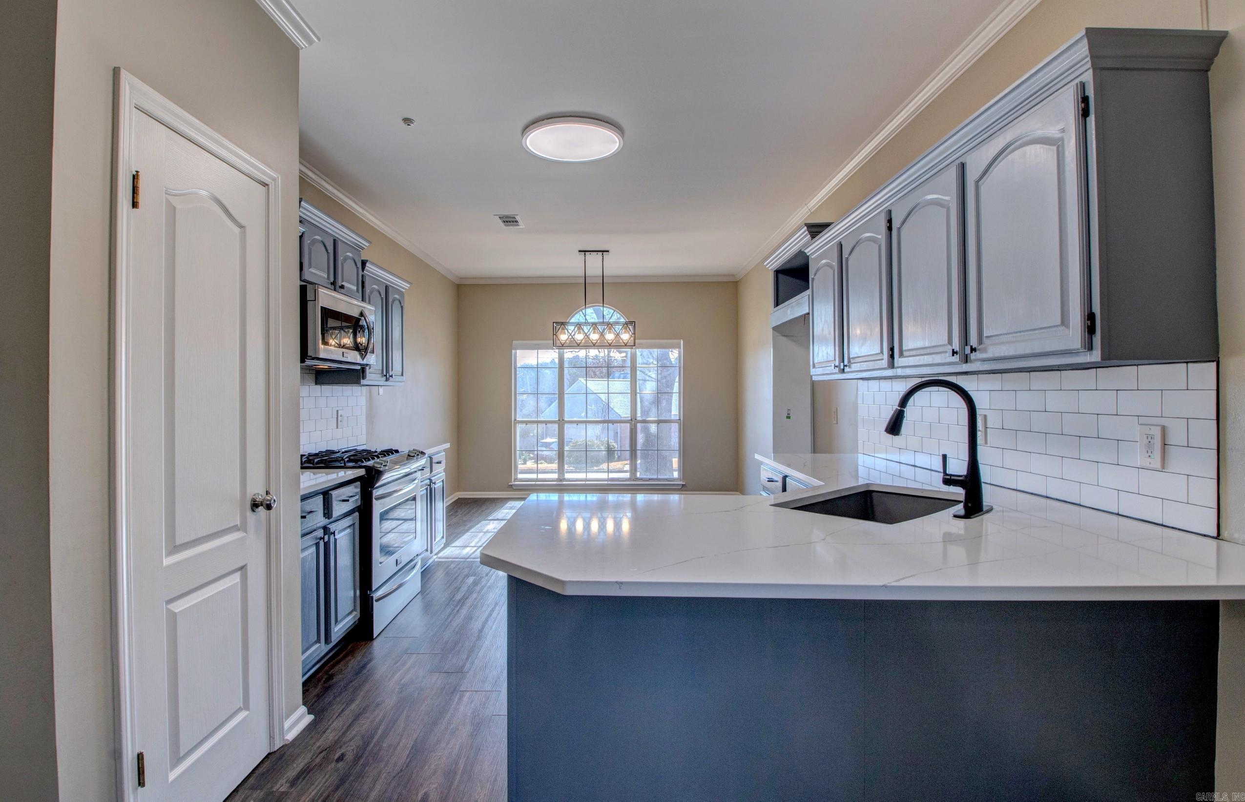 RAINWOOD COVE - Residential