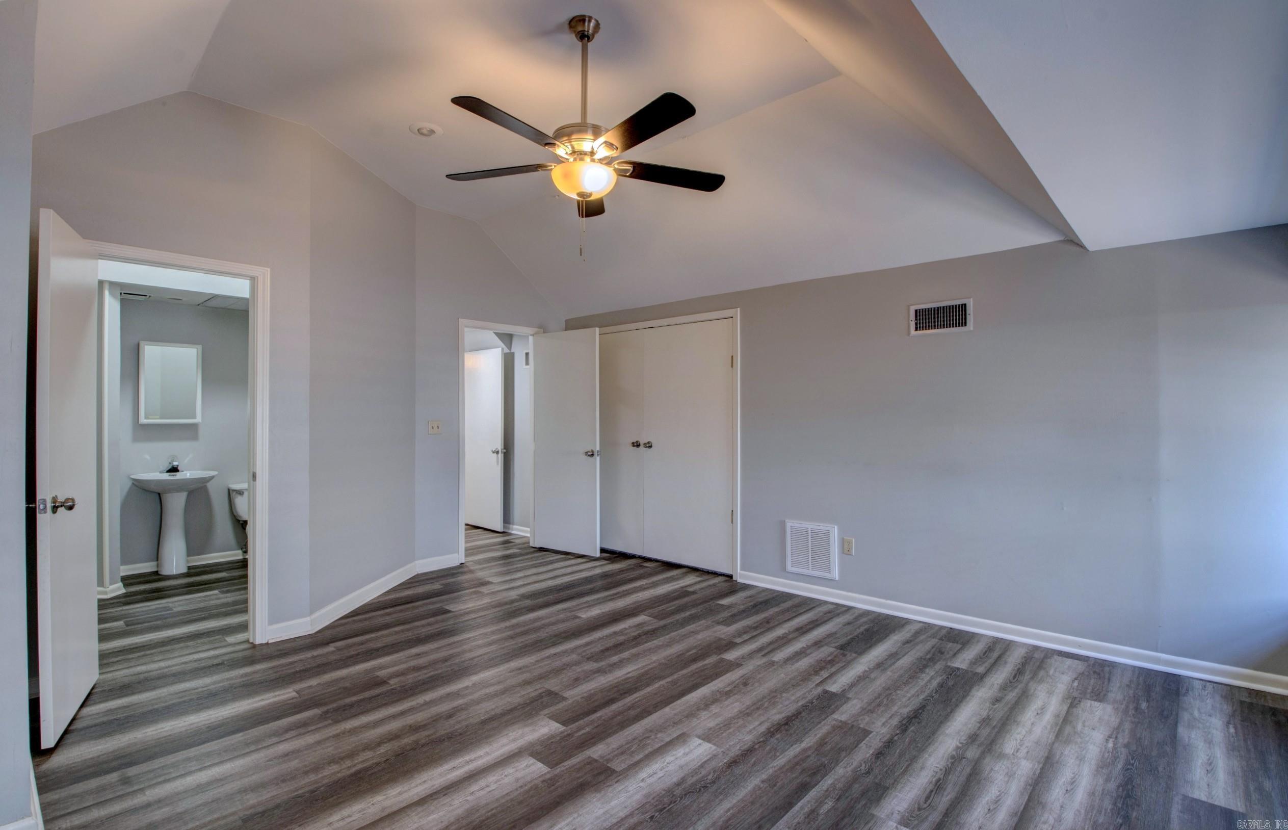 RAINWOOD COVE - Residential