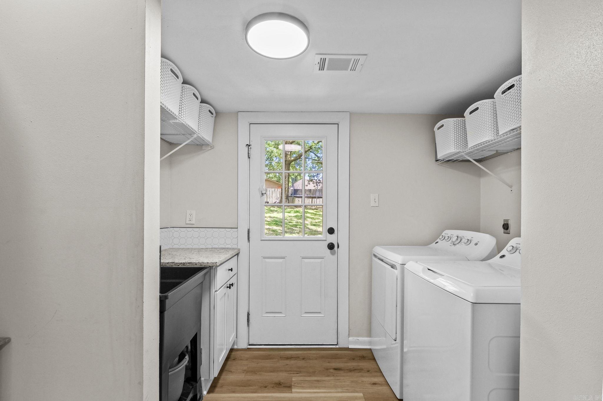 EAST MEADOW - Residential