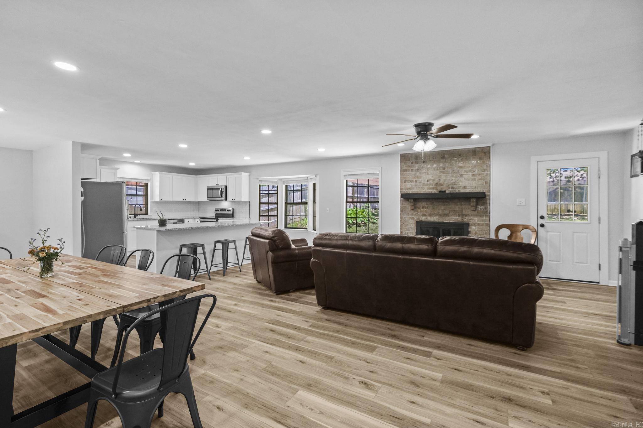 EAST MEADOW - Residential