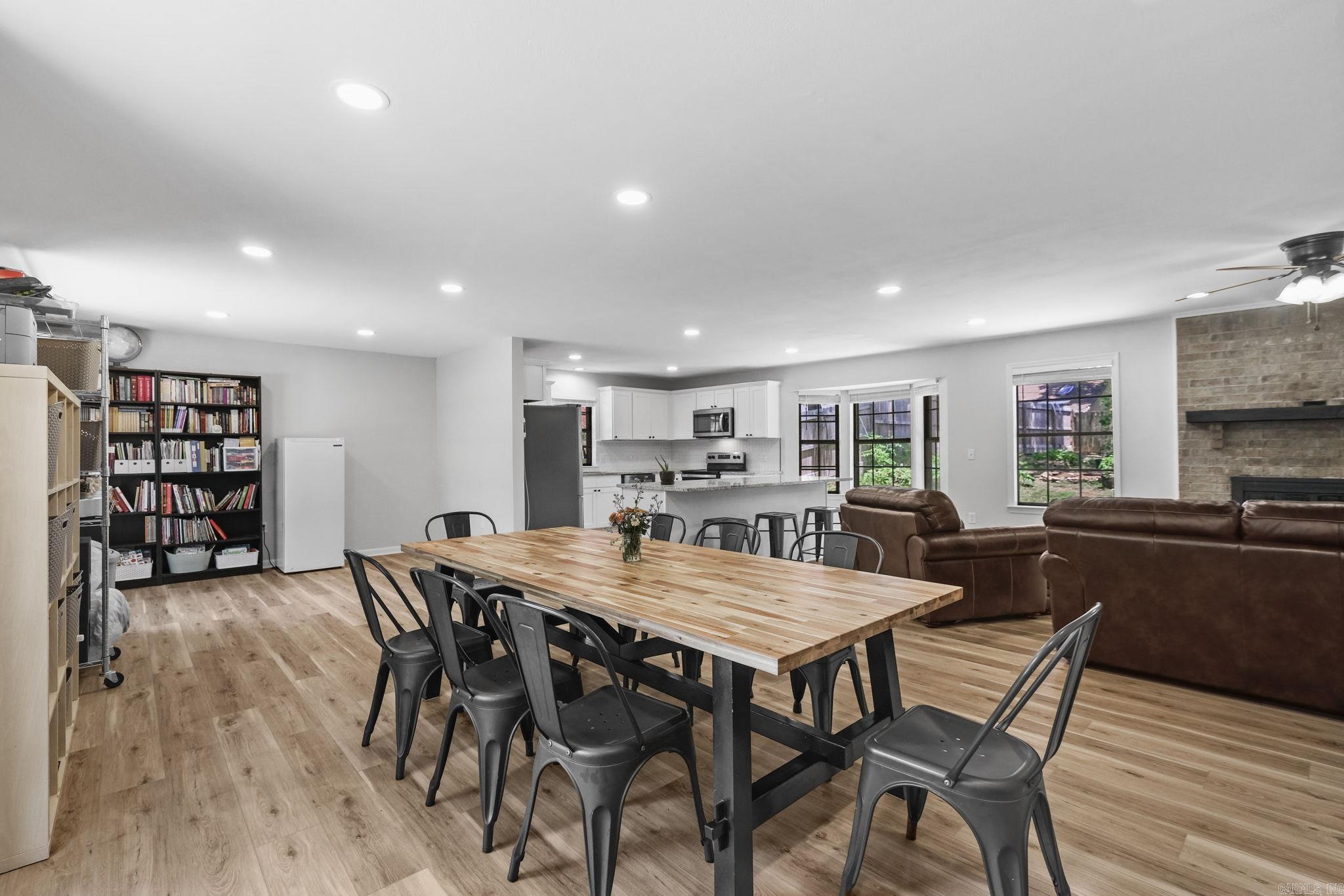 EAST MEADOW - Residential