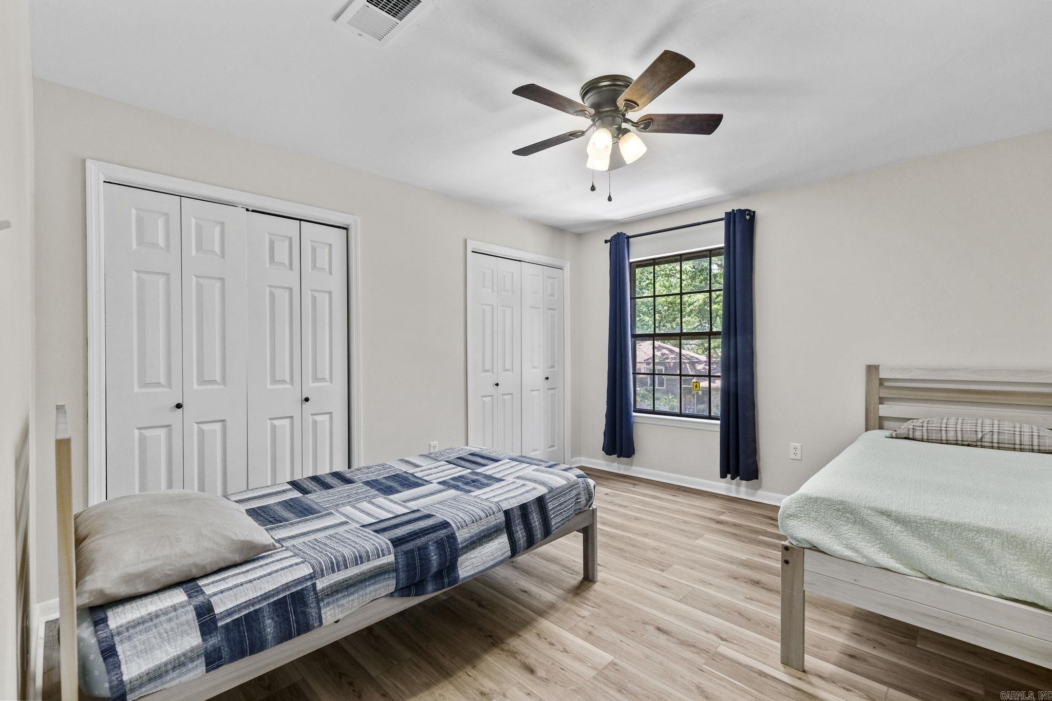 EAST MEADOW - Residential