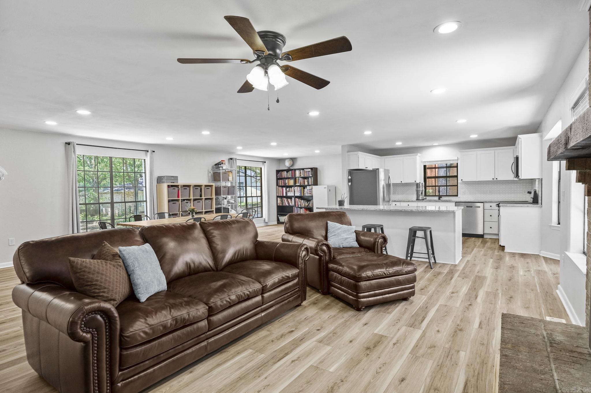 EAST MEADOW - Residential