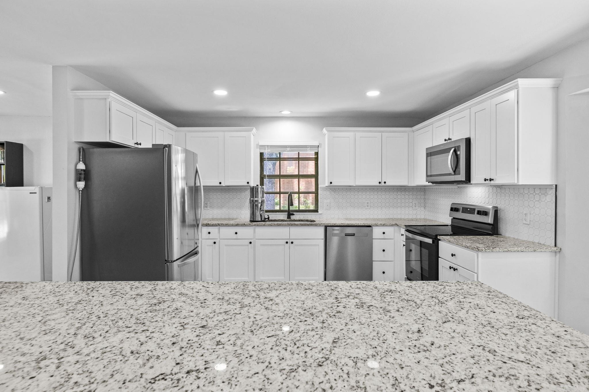 EAST MEADOW - Residential