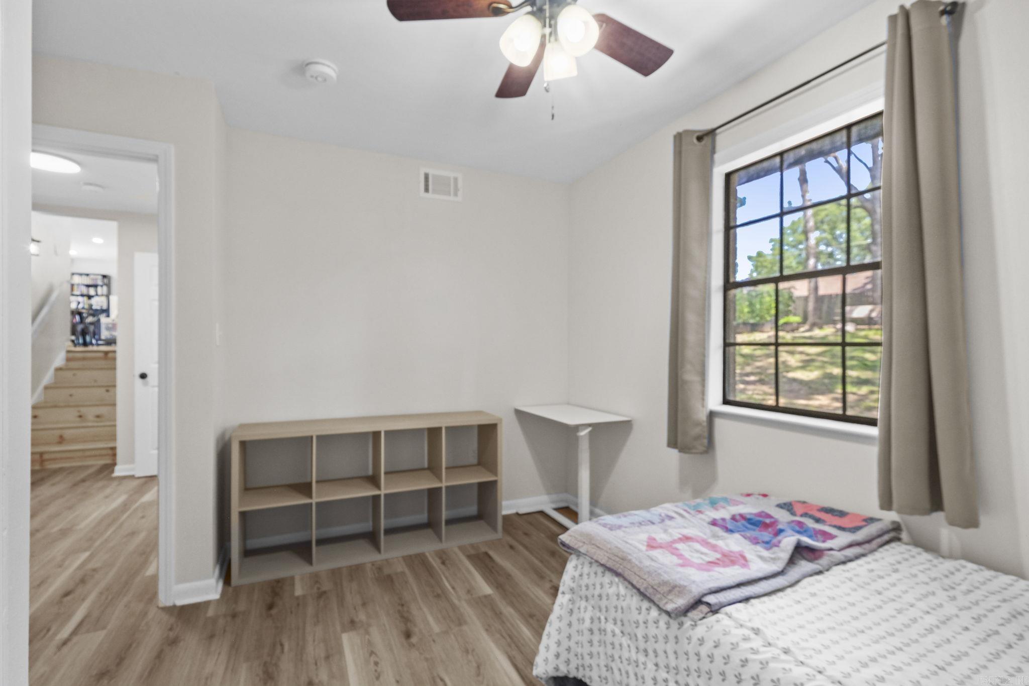 EAST MEADOW - Residential