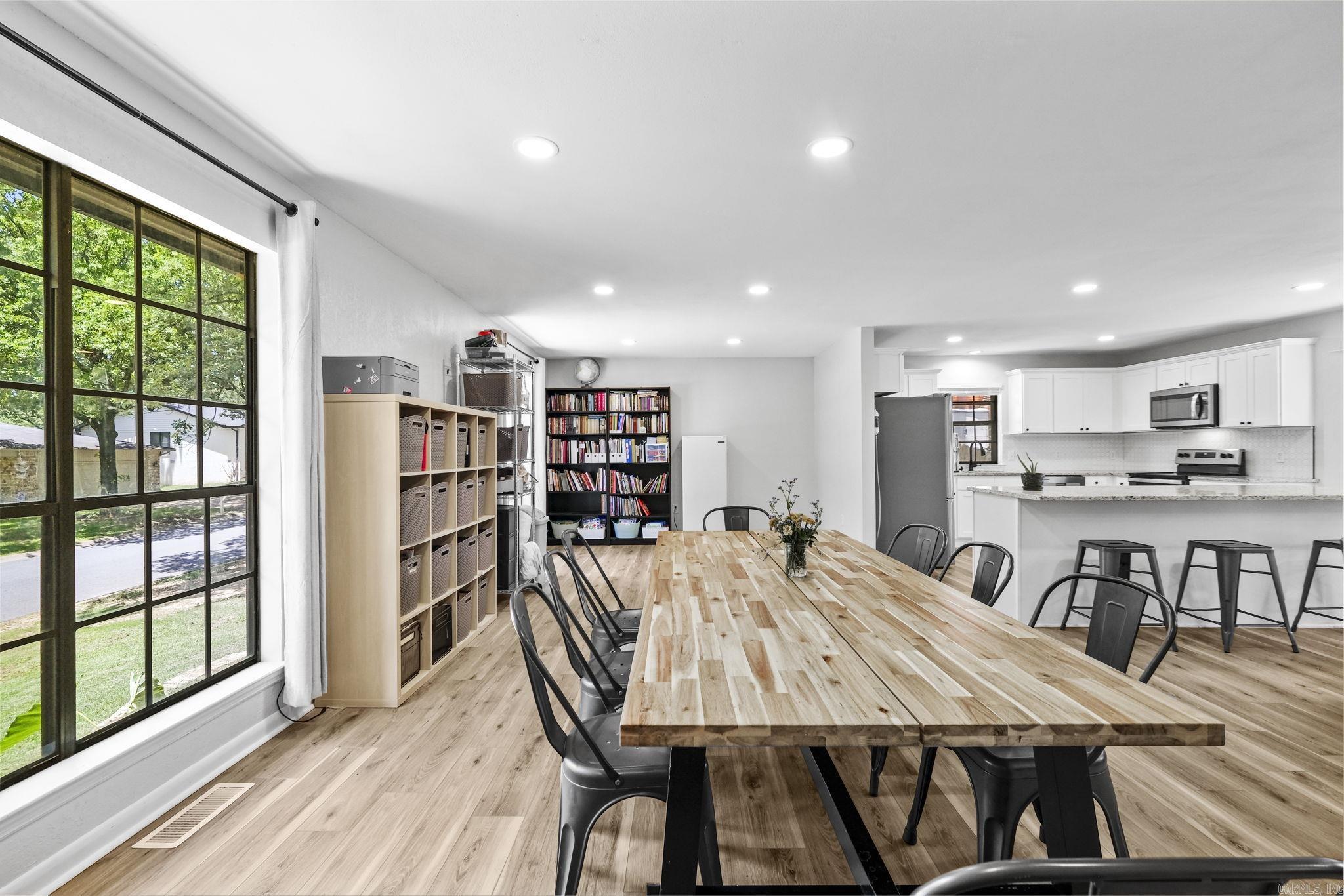 EAST MEADOW - Residential