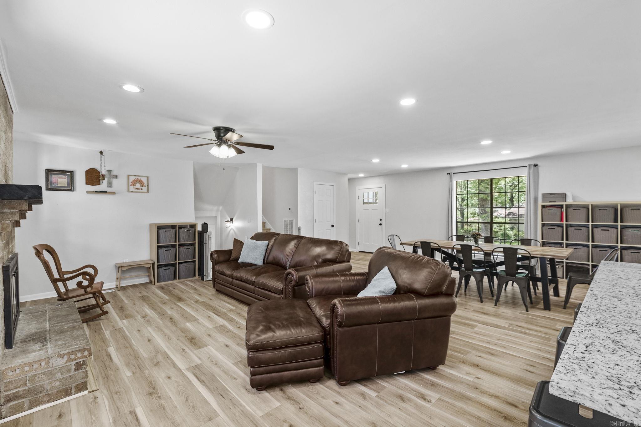 EAST MEADOW - Residential