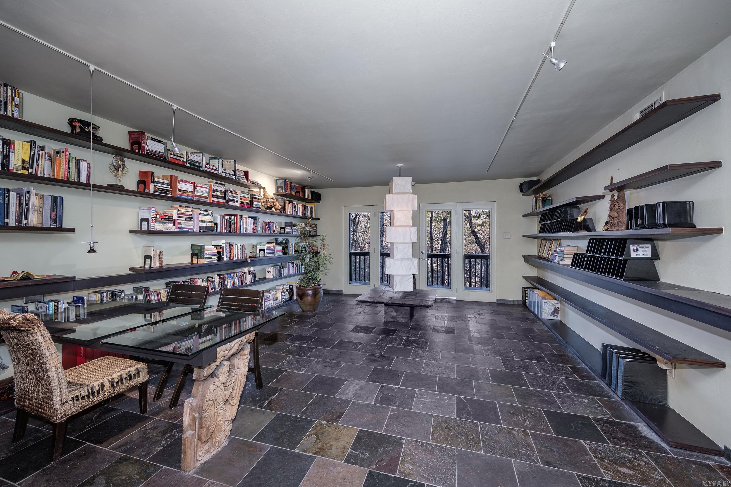 Forest Heights Condo - Residential