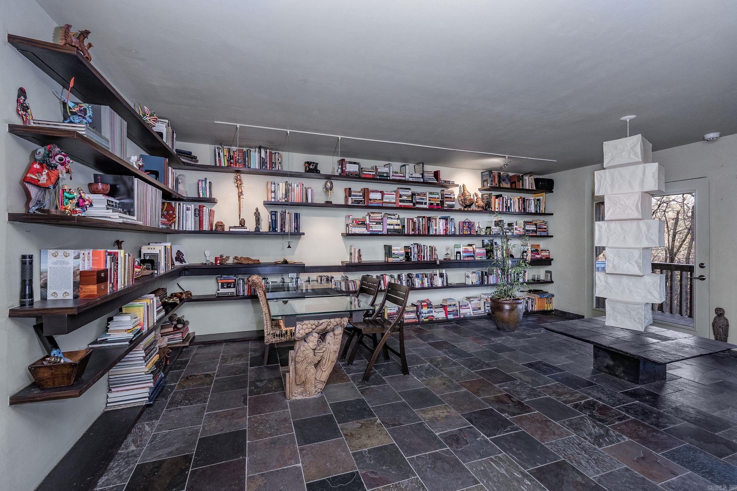 Forest Heights Condo - Residential