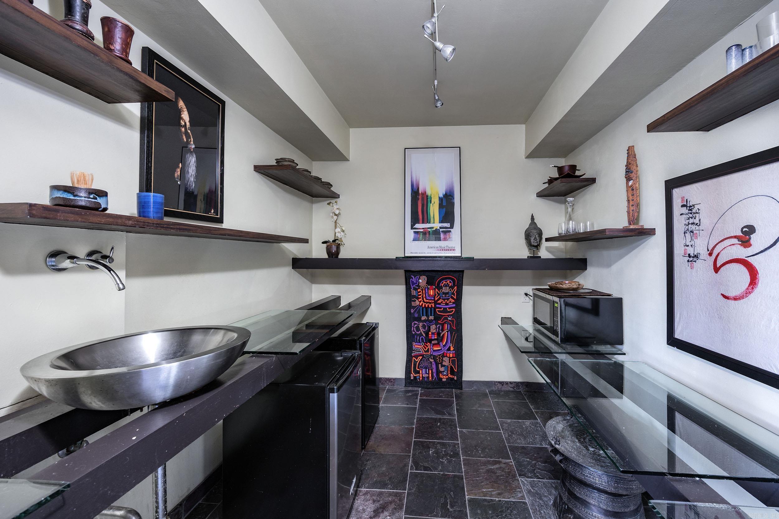 Forest Heights Condo - Residential