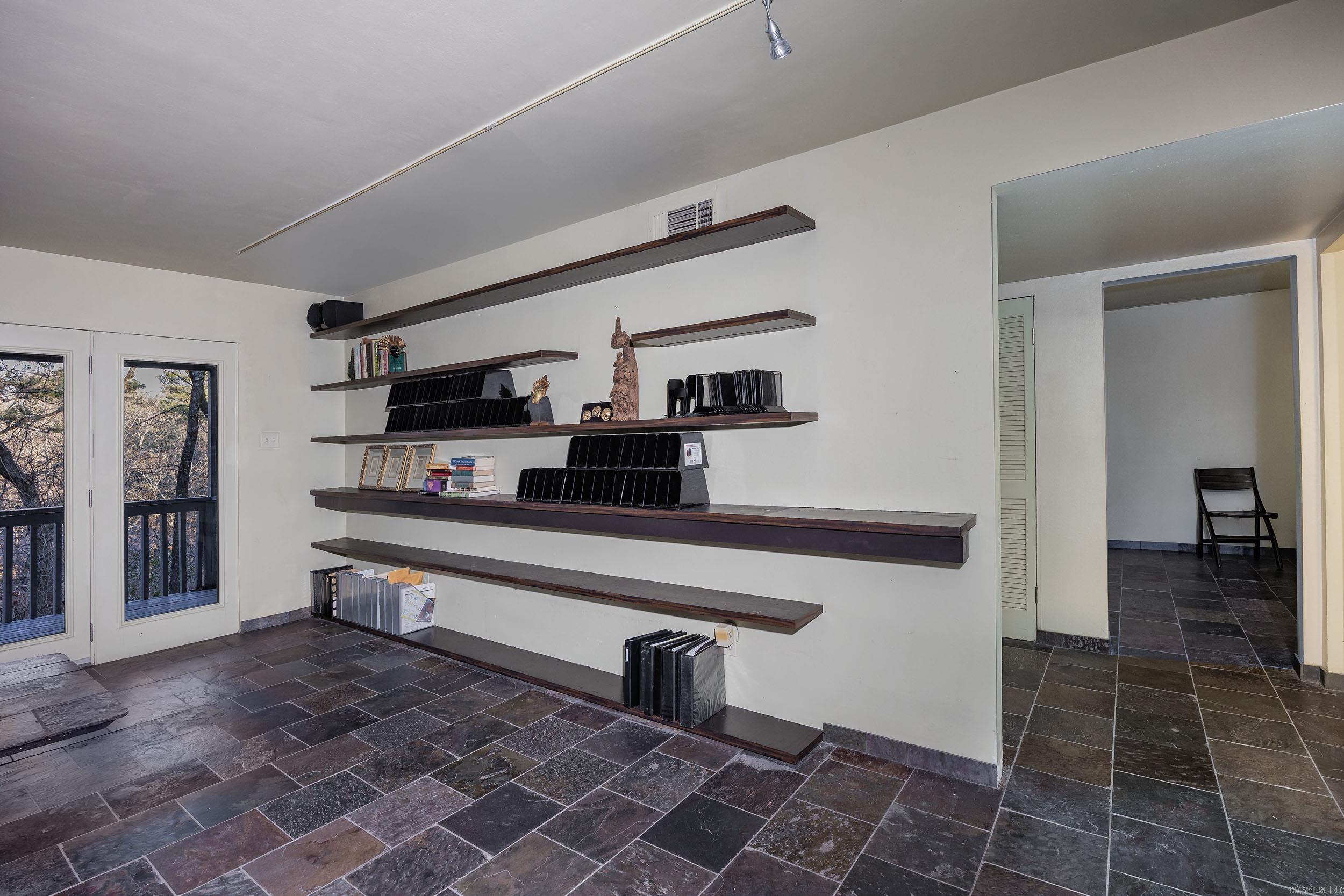 Forest Heights Condo - Residential