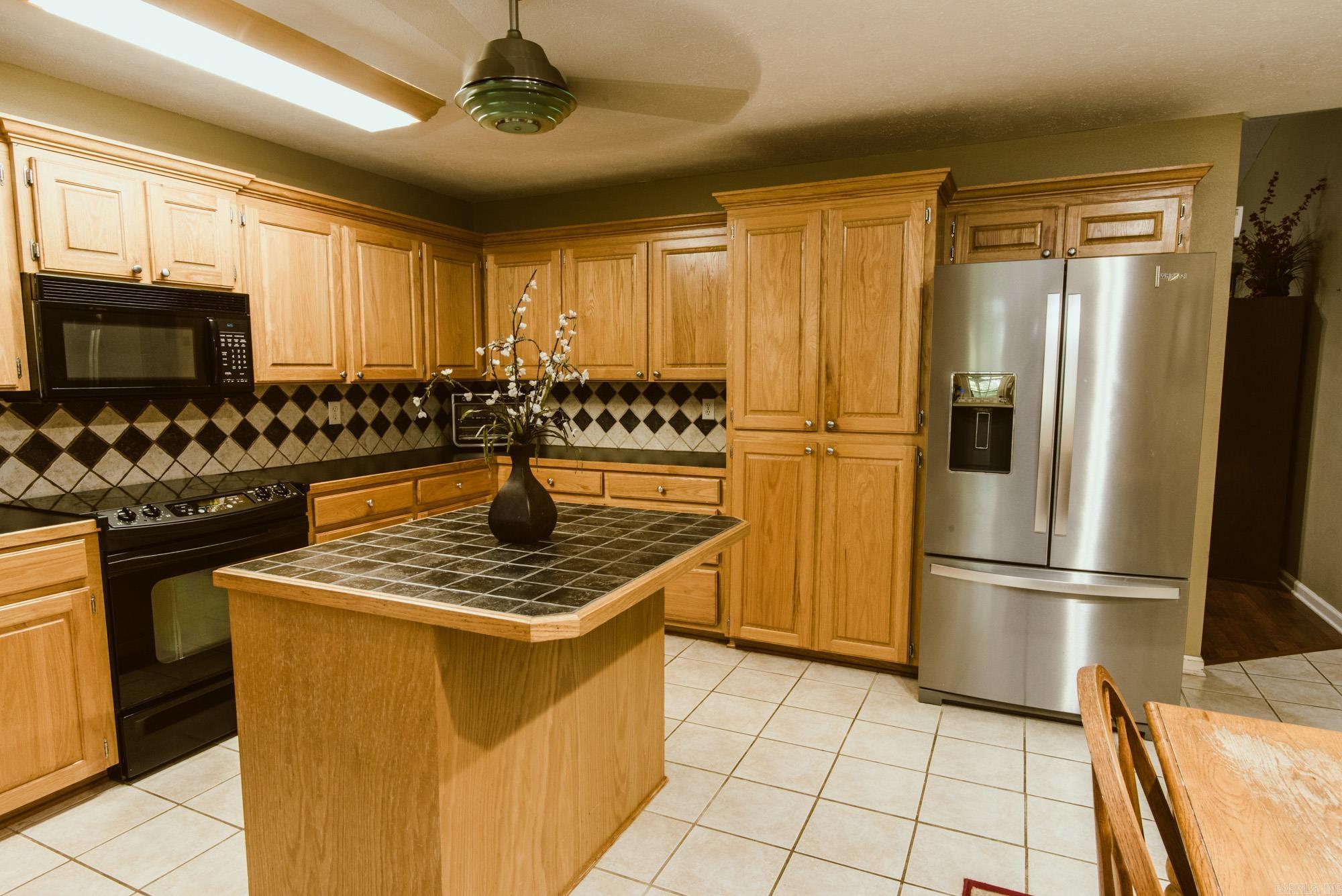 GREEN HILLS - Residential