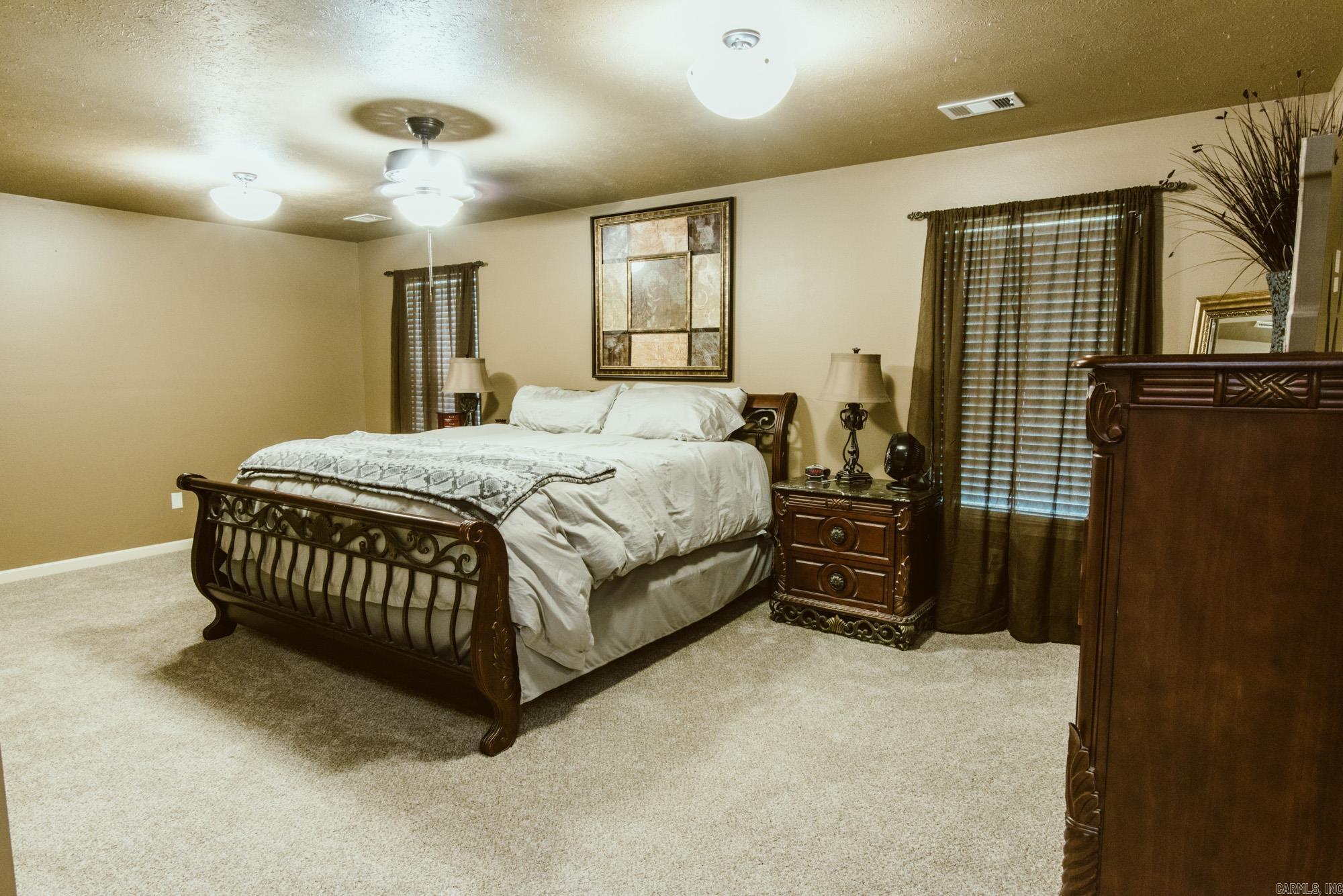 GREEN HILLS - Residential