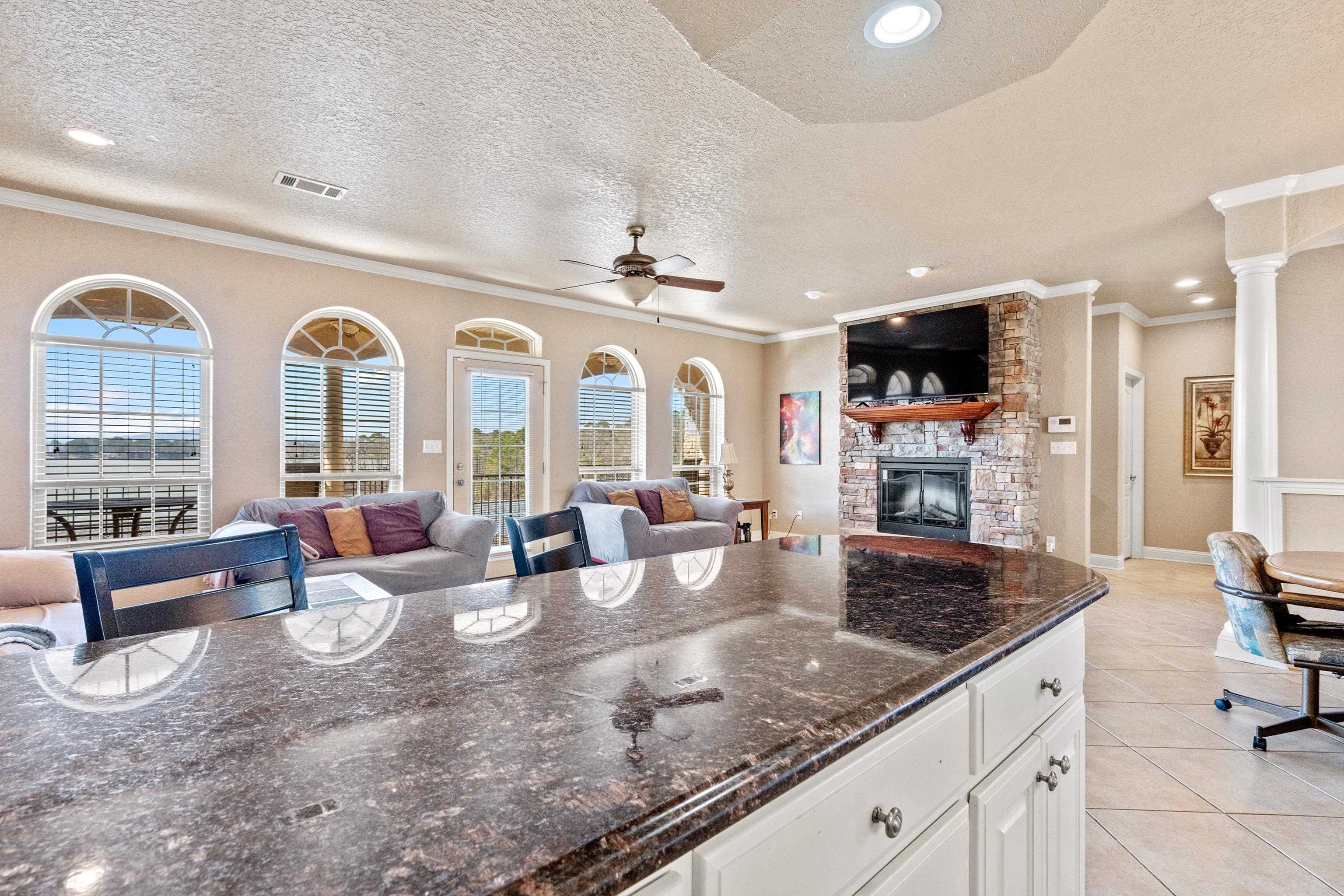 LIGHTHOUSE POINT HPR - Residential