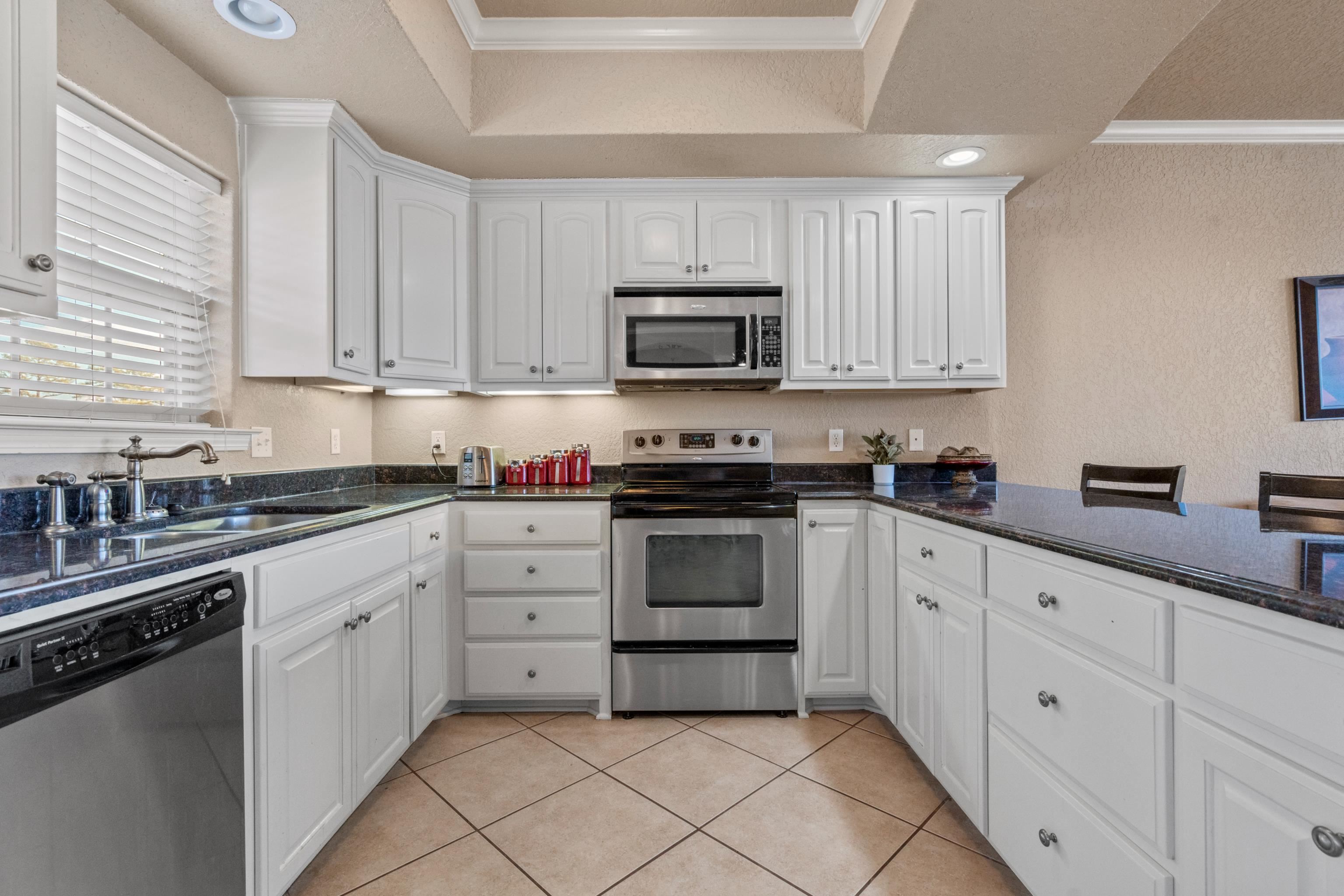 LIGHTHOUSE POINT HPR - Residential