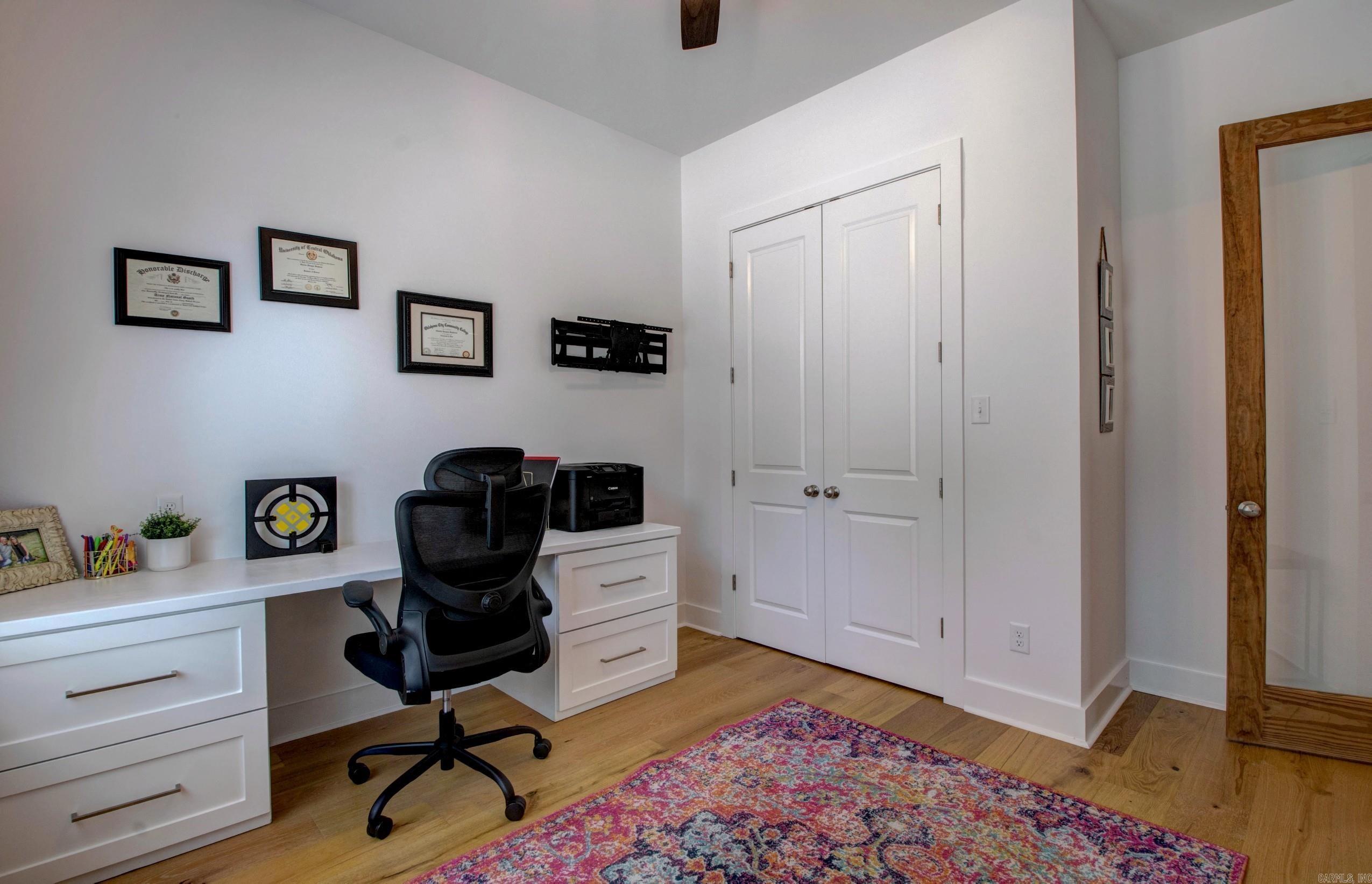 THE POINTE HURRICANE ESTATES - Residential