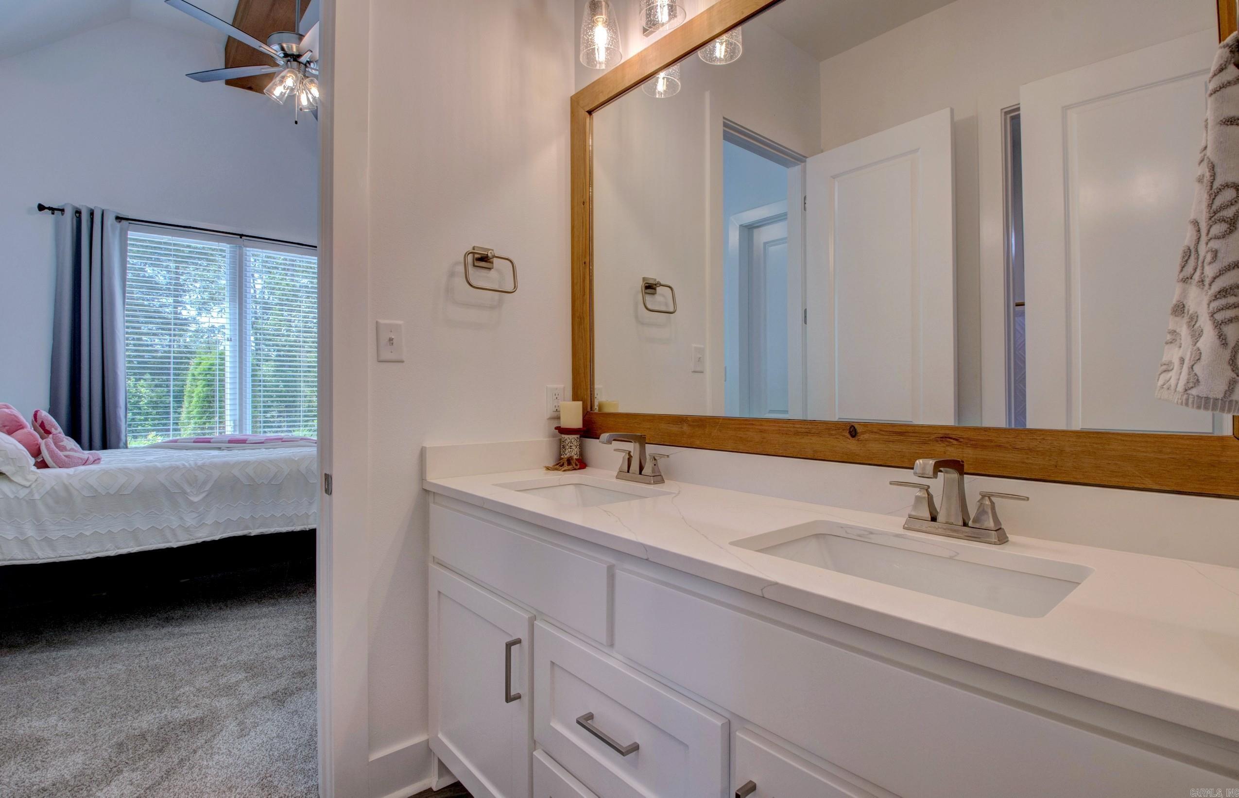 THE POINTE HURRICANE ESTATES - Residential