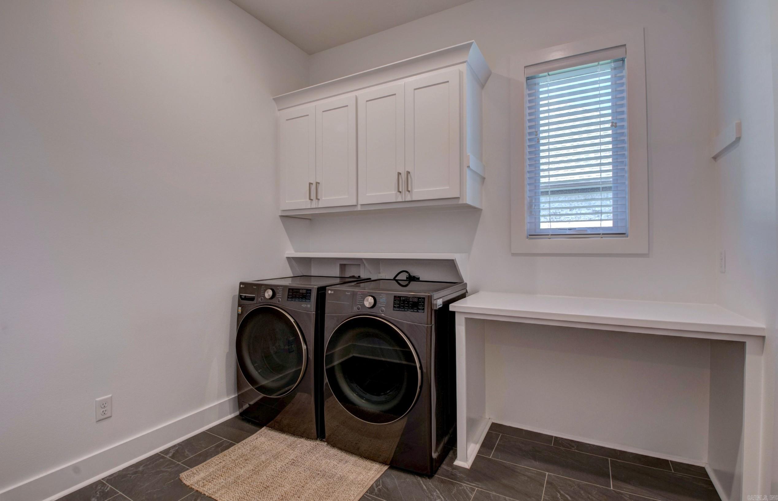 THE POINTE HURRICANE ESTATES - Residential