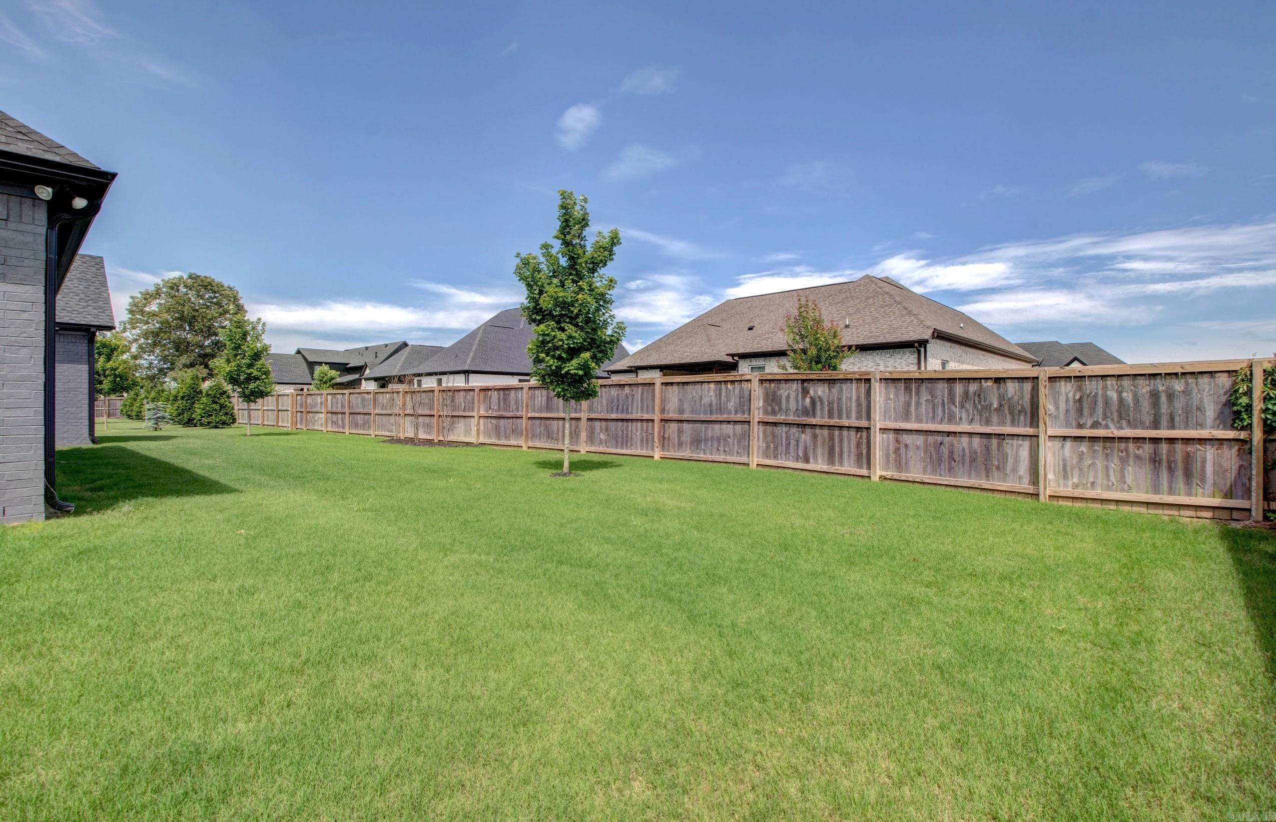 THE POINTE HURRICANE ESTATES - Residential