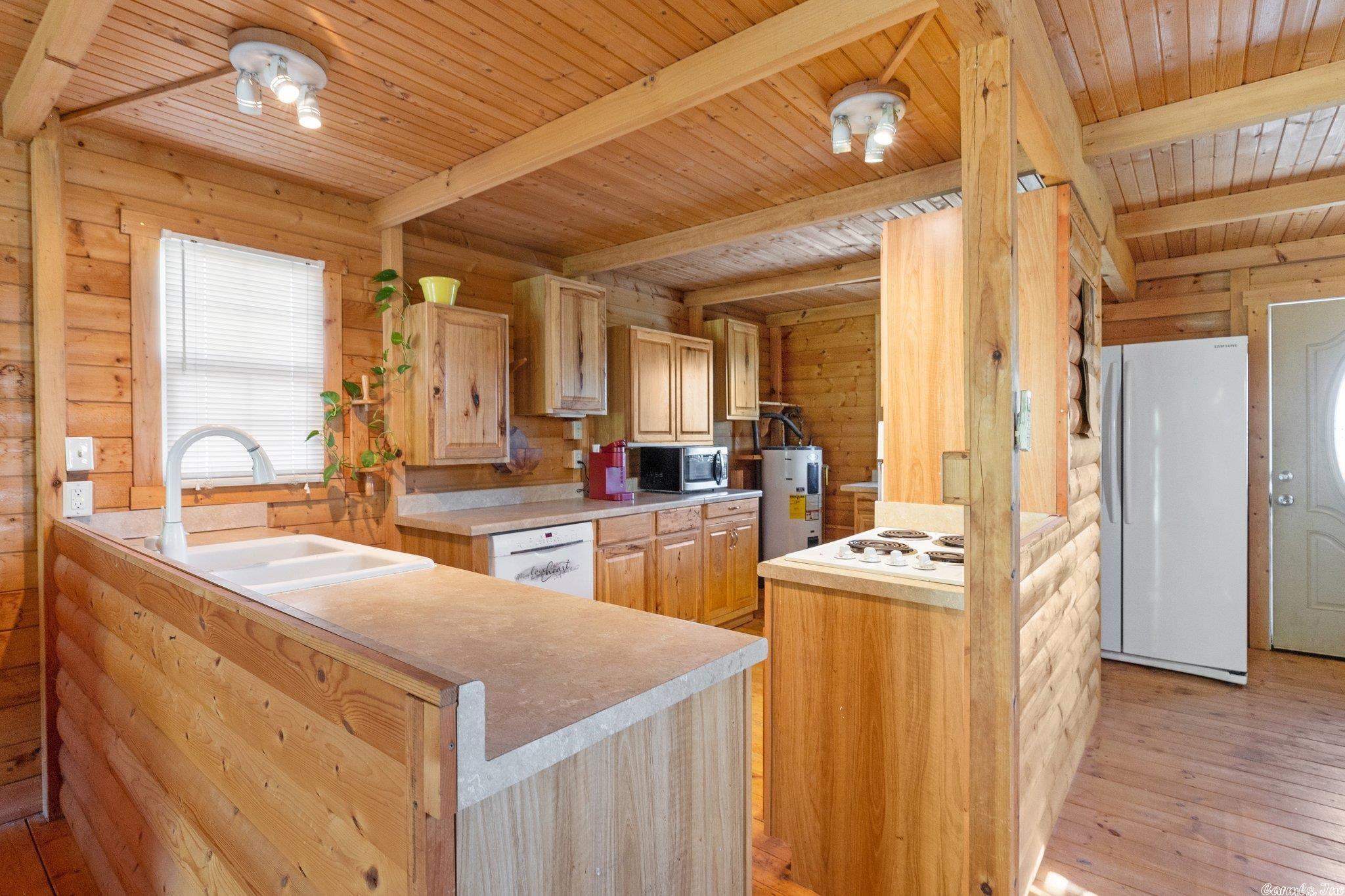 Daisy Little - Residential