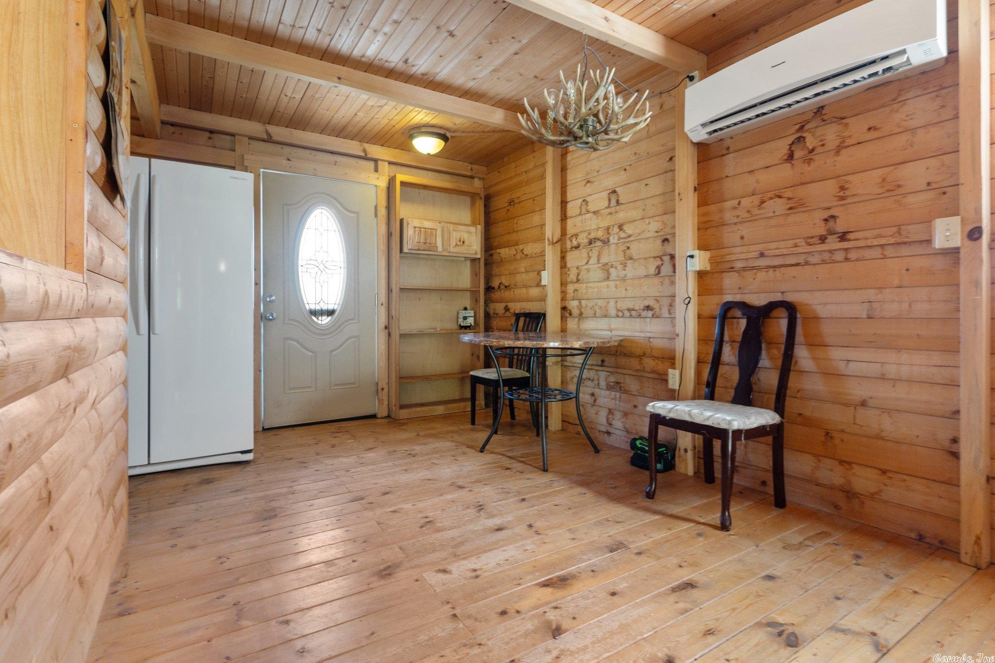 Daisy Little - Residential