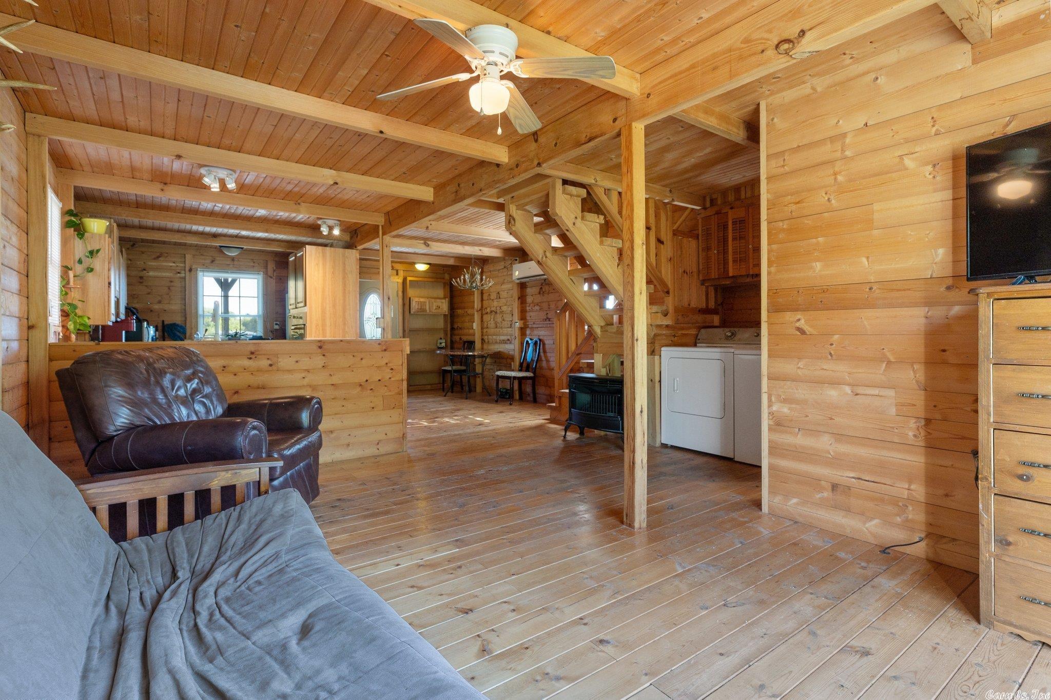 Daisy Little - Residential